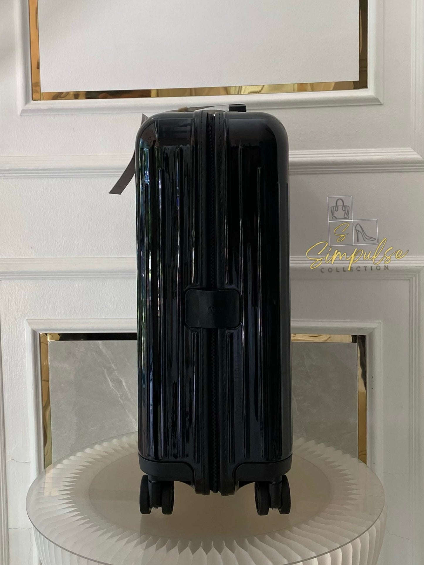 Rimowa Cabin Size Black
