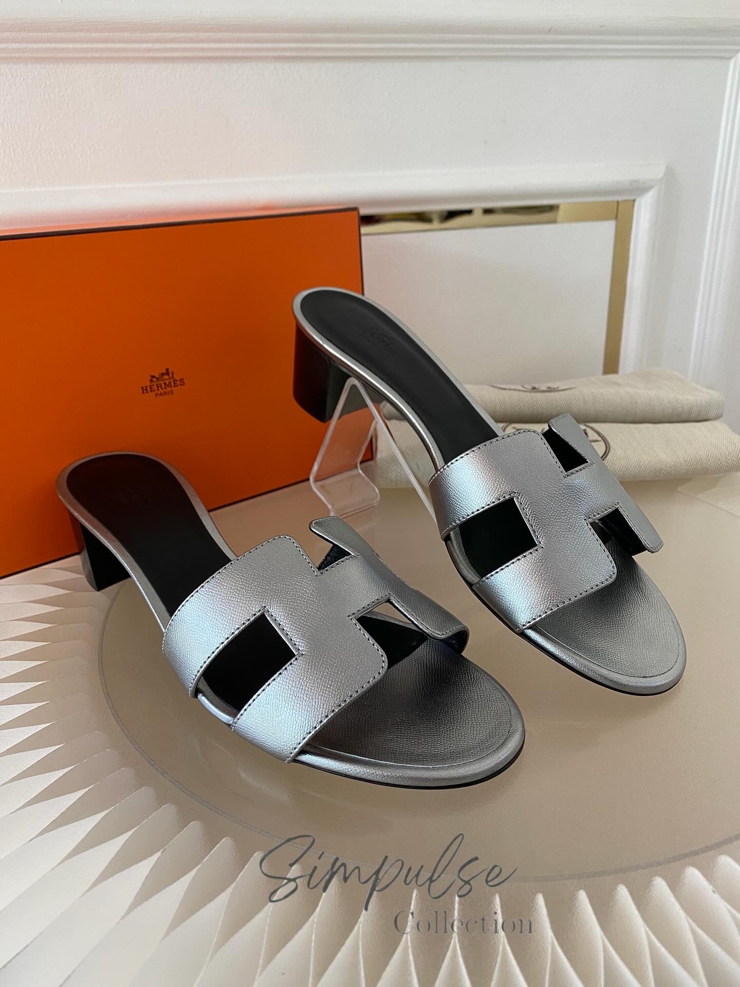 Hermes Oasis Metallic Silver