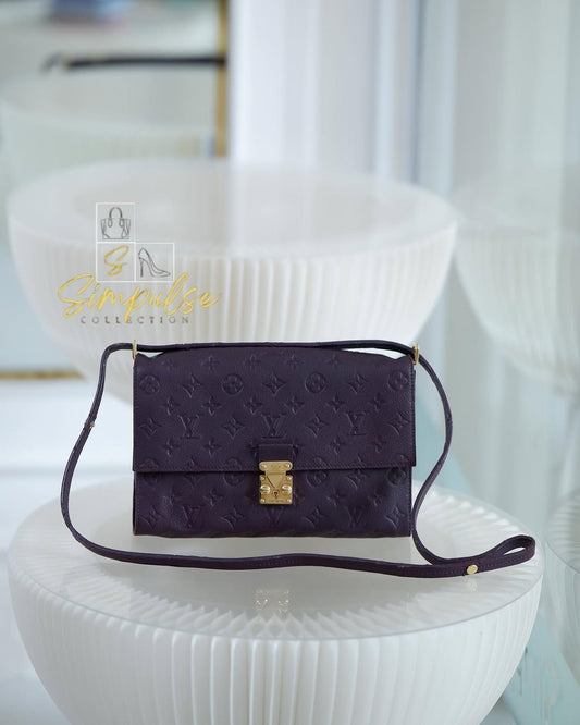 Louis Vuitton Aurore Fascinante Leather Pochette Metis