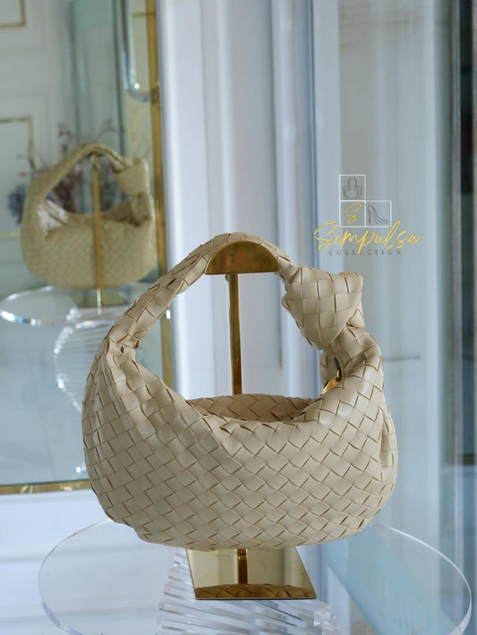 Bottega Veneta Jodie Teen Beige