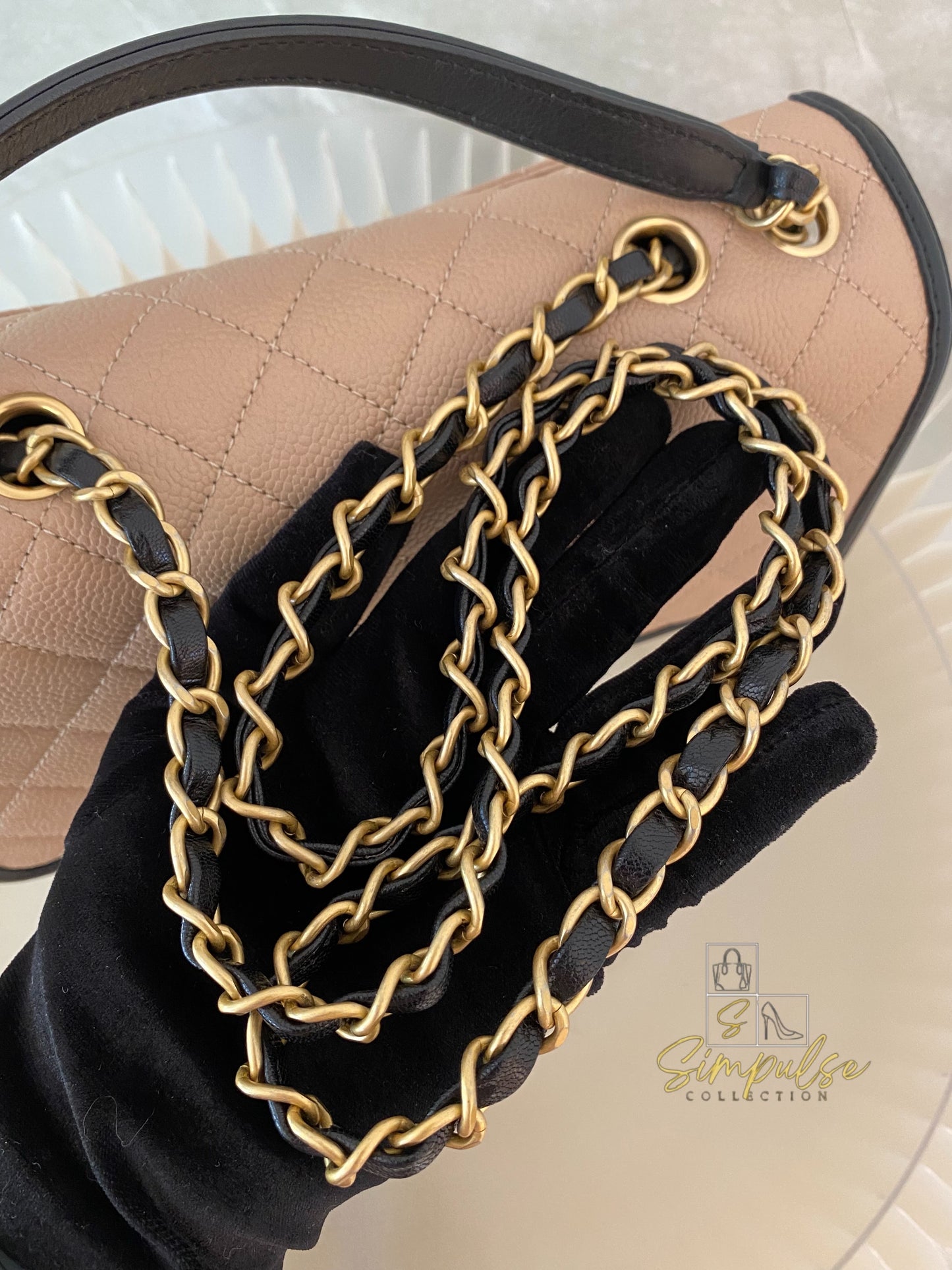 CHANEL BEIGE QUILTED CAVIAR & BLACK LAMBSKIN CC FILIGREE FLAP