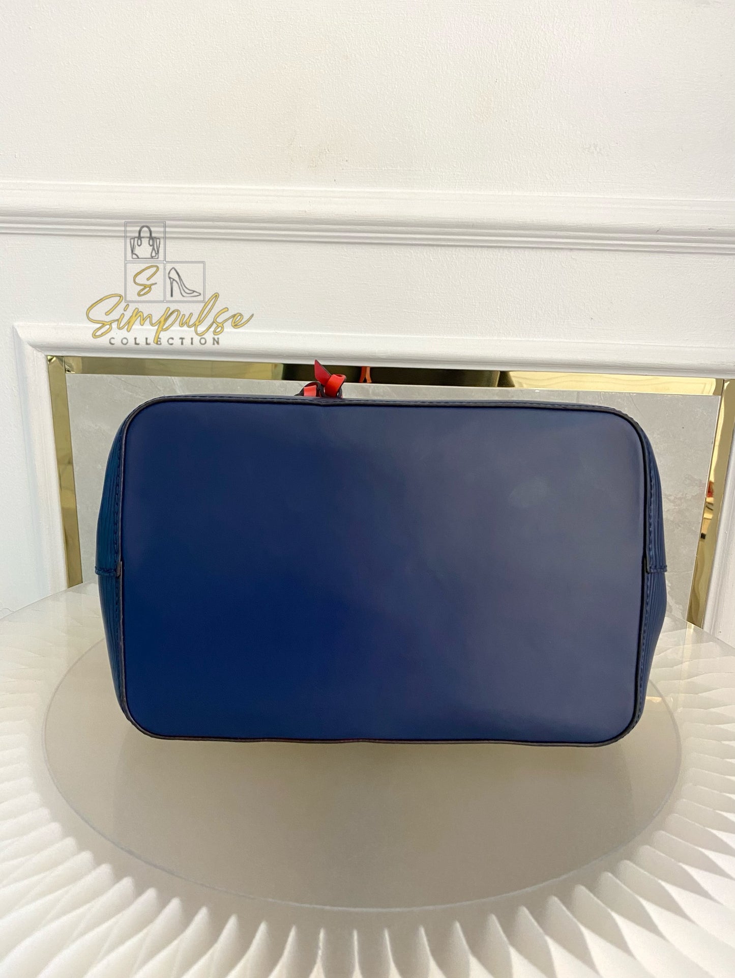 Louis Vuitton Neonoe Bucket Bag