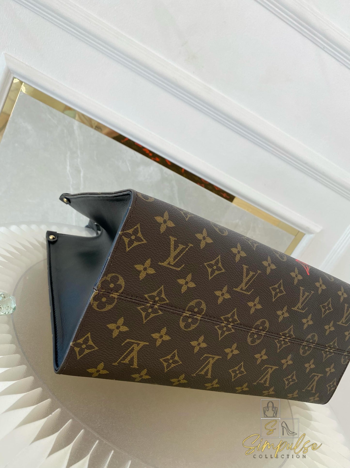 Louis Vuitton Love OnTheGo MM