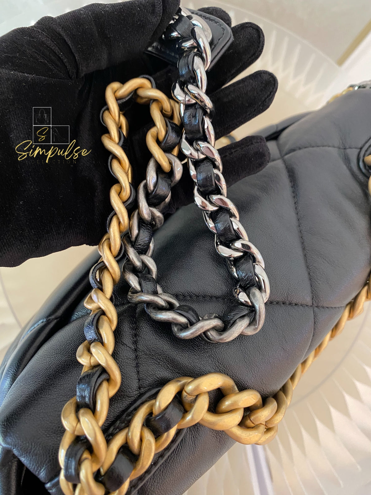 CHANEL C19 SMALL BLACK