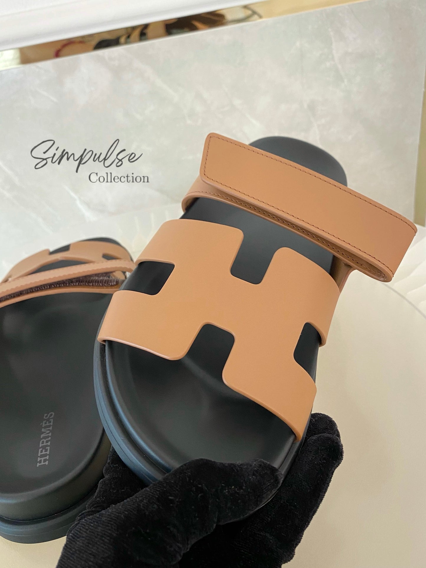 HERMES CHYPRE TAN SANDAL