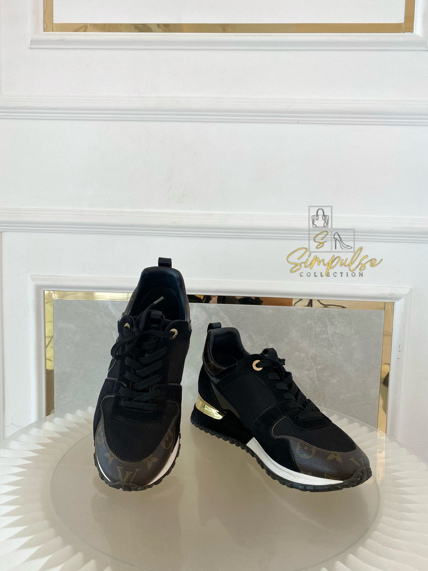 LOUIS VUITTON RUN AWAY BLACK SNEAKERS