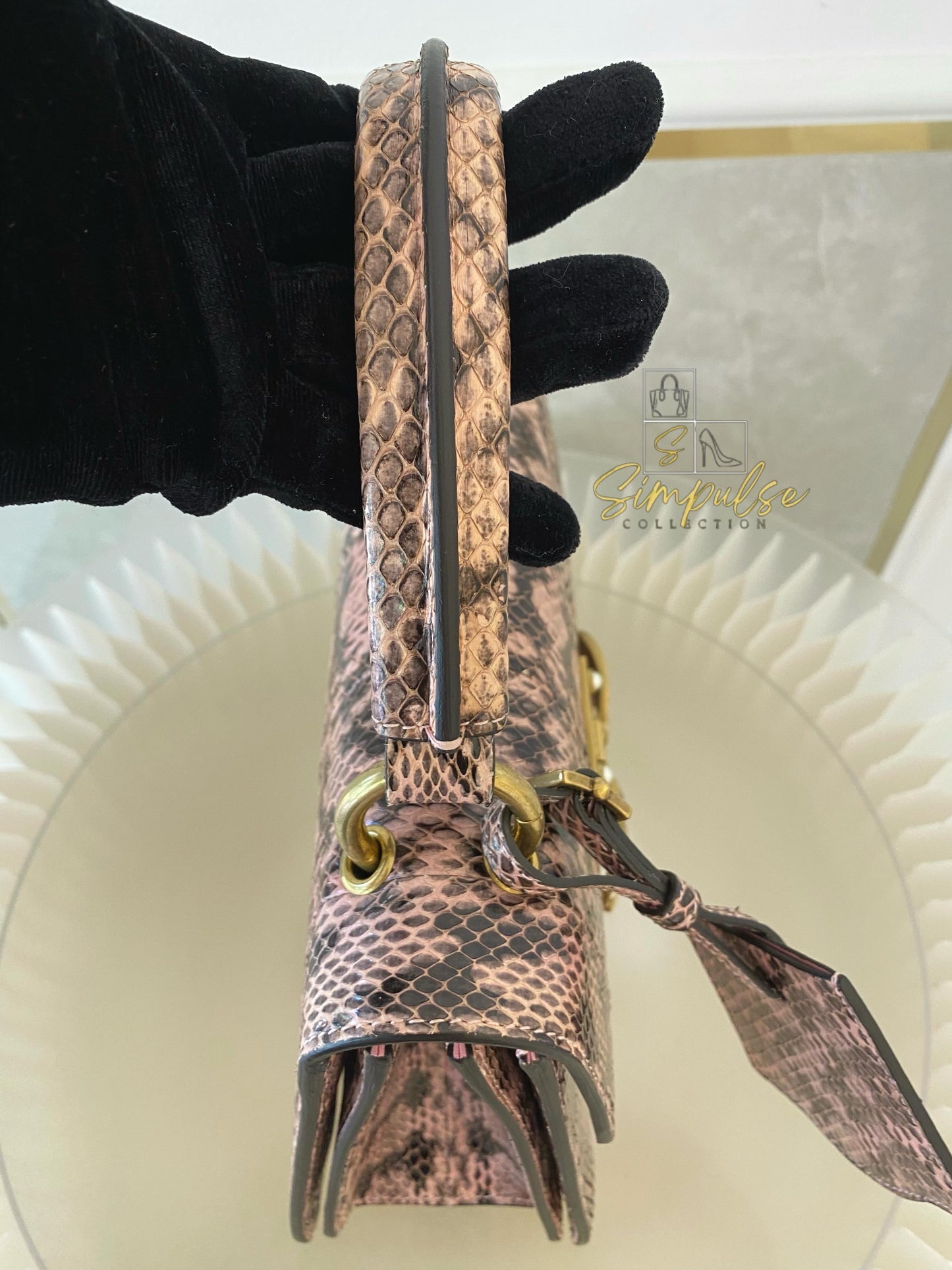 Gucci Queen Margaret Small Snakeskin Top Handle in Pink