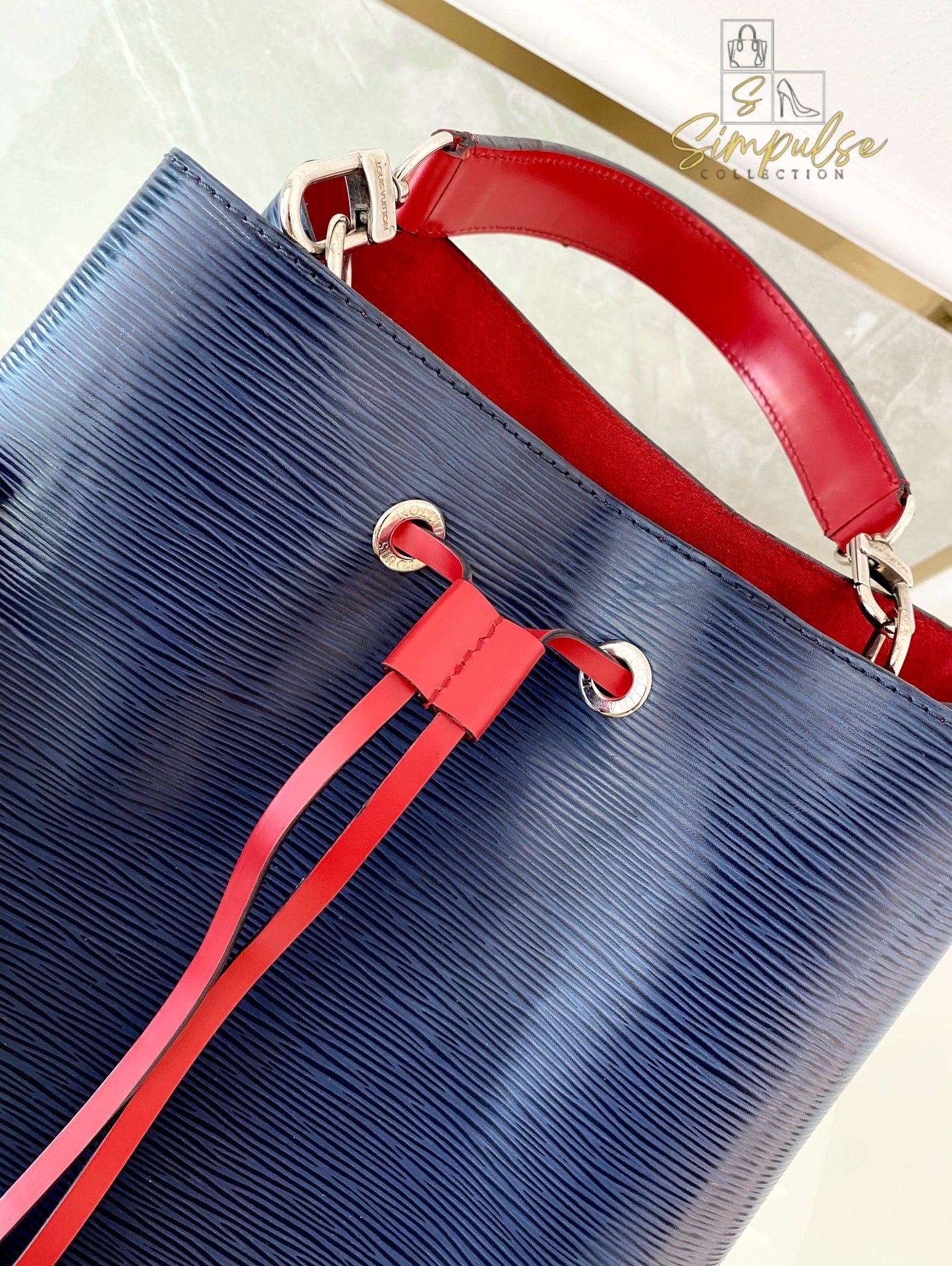 Louis Vuitton Neonoe Bucket Bag