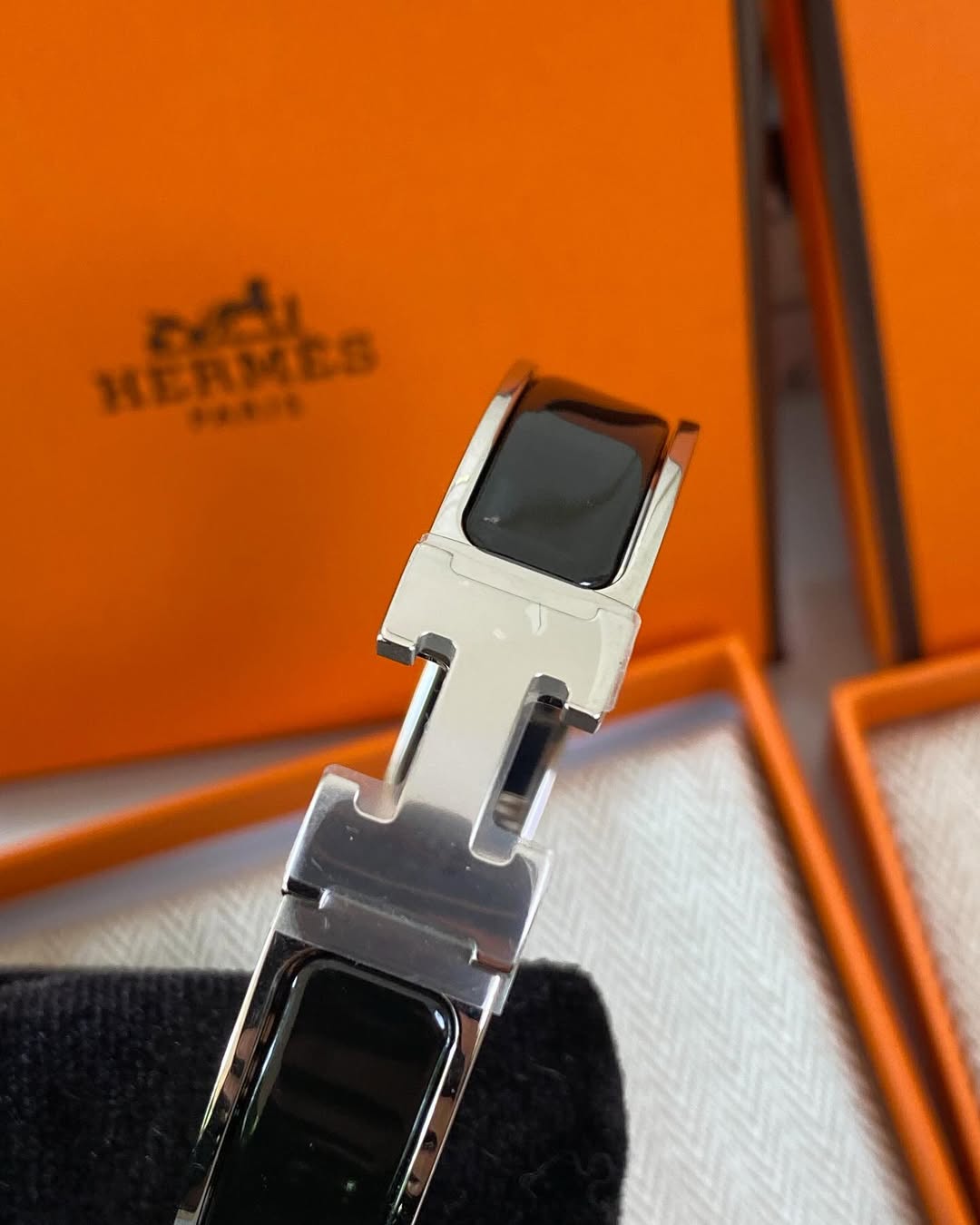 Hermes Clic clac Black 85 PM