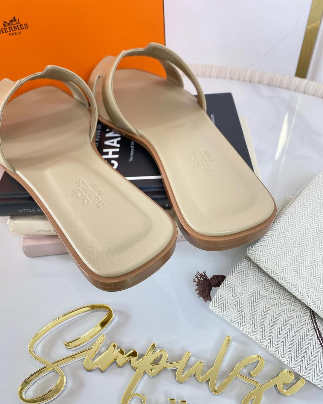 Hermes Oran Beige