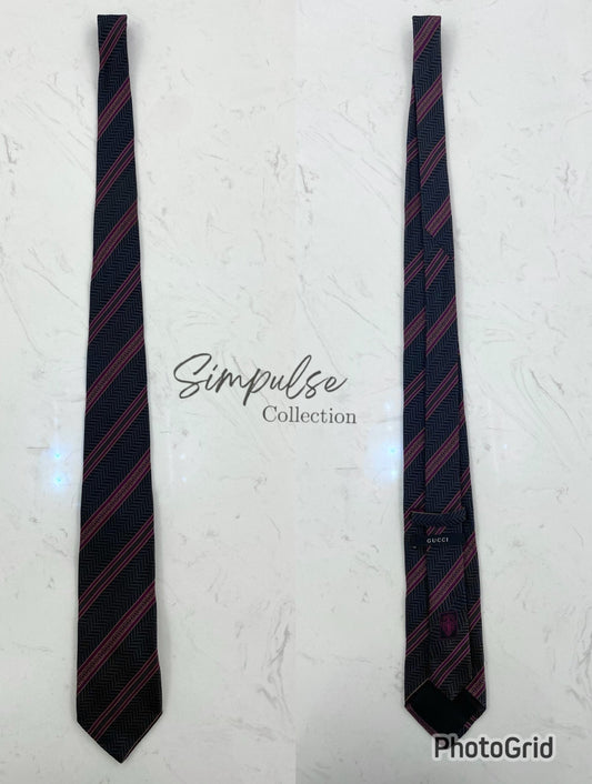 GUCCI BLACK HERRINGBONE NECKTIE