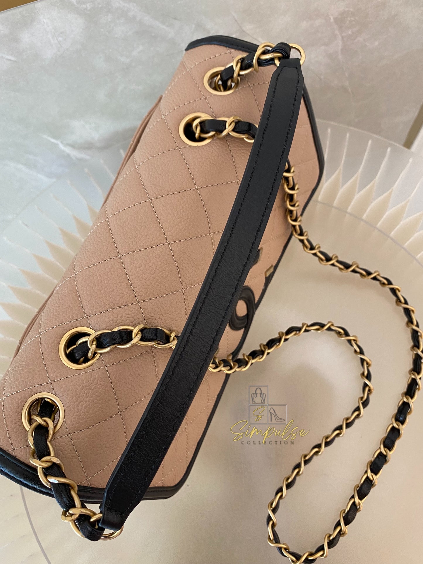 CHANEL BEIGE QUILTED CAVIAR & BLACK LAMBSKIN CC FILIGREE FLAP