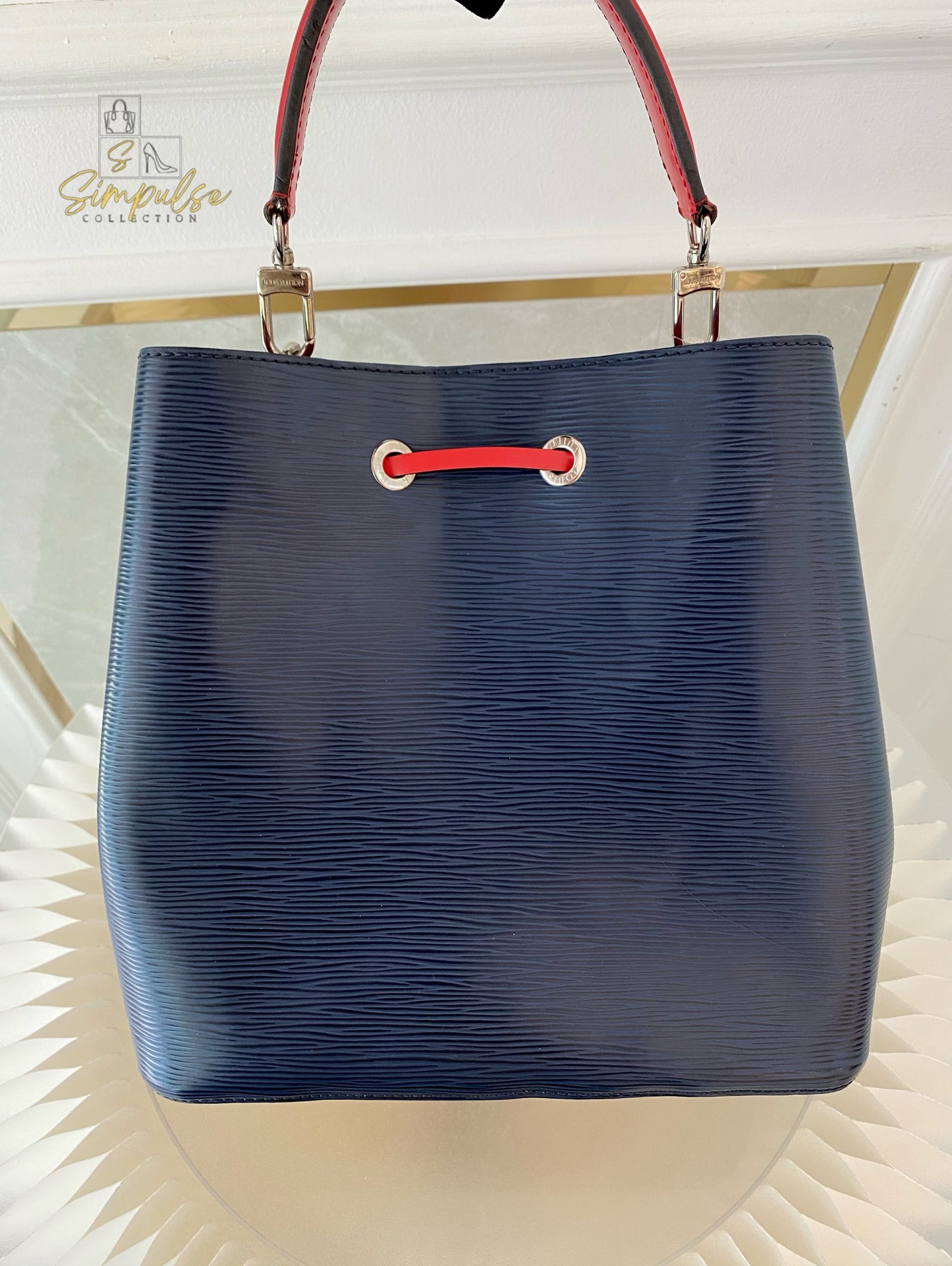 Louis Vuitton Neonoe Bucket Bag