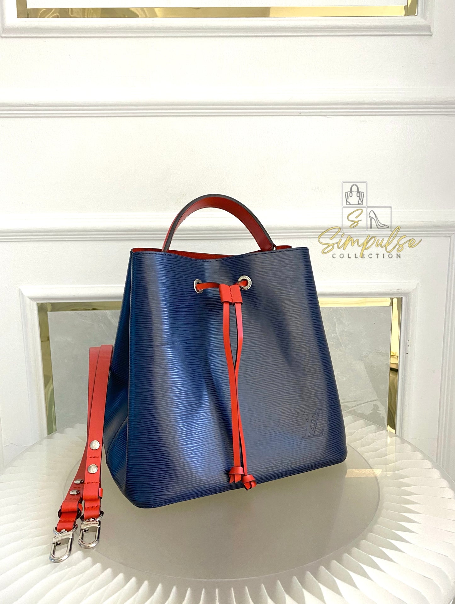 Louis Vuitton Neonoe Bucket Bag
