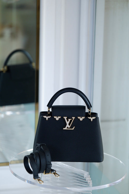 Louis Vuitton Taurillon Bb Capucines Noir Black