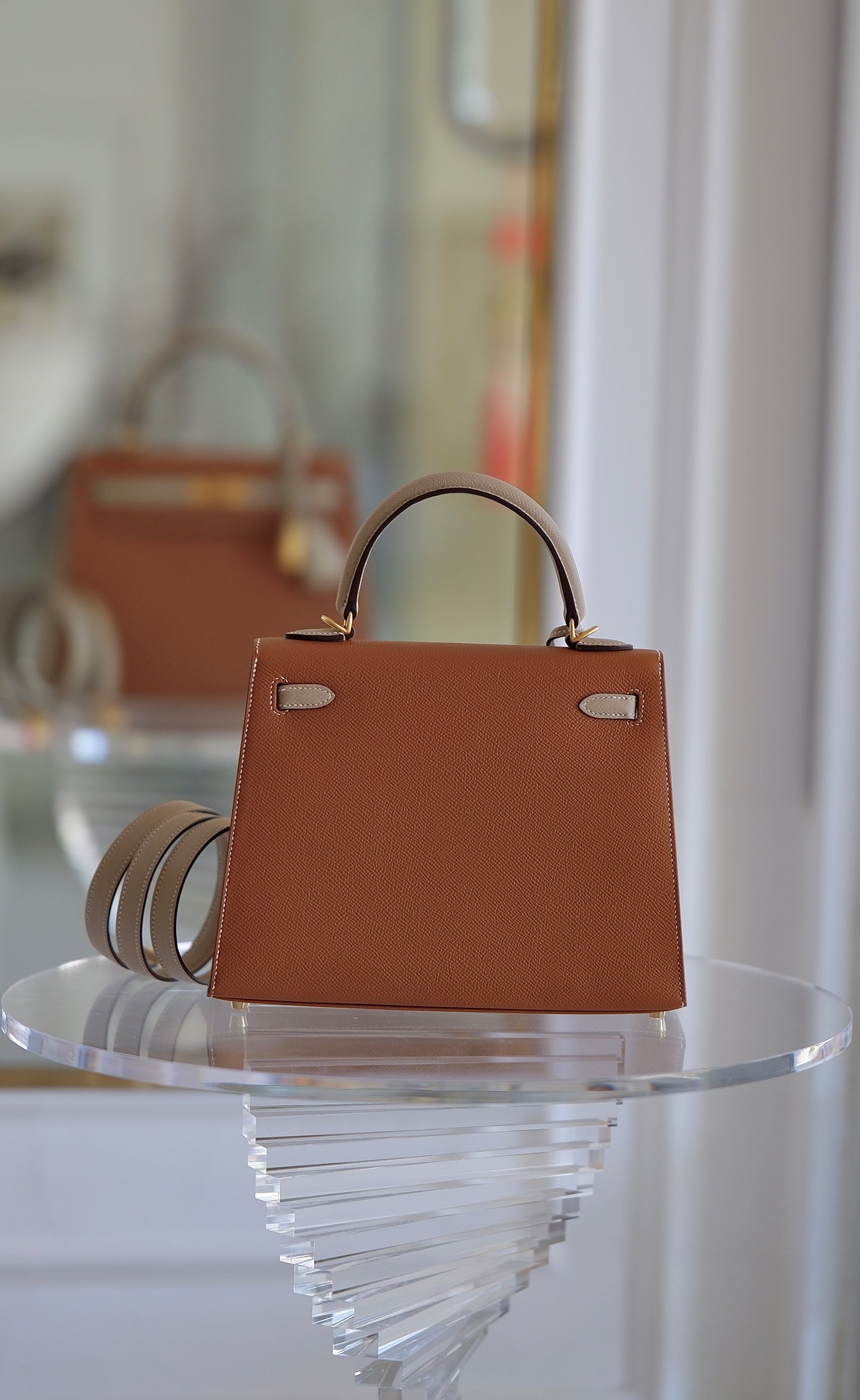 HERMES Kelly 25 Gold in Craie Epsom Leather GHW