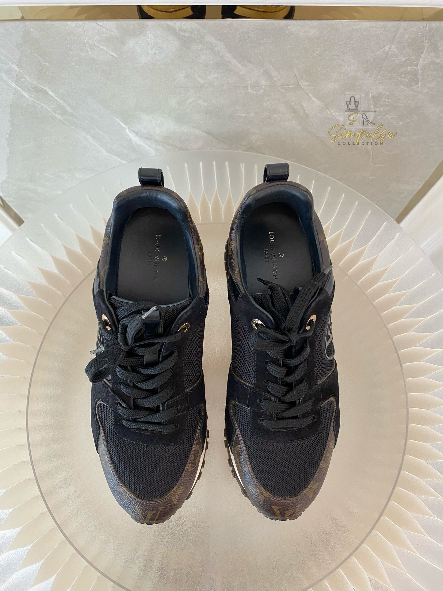 LOUIS VUITTON RUN AWAY BLACK SNEAKERS