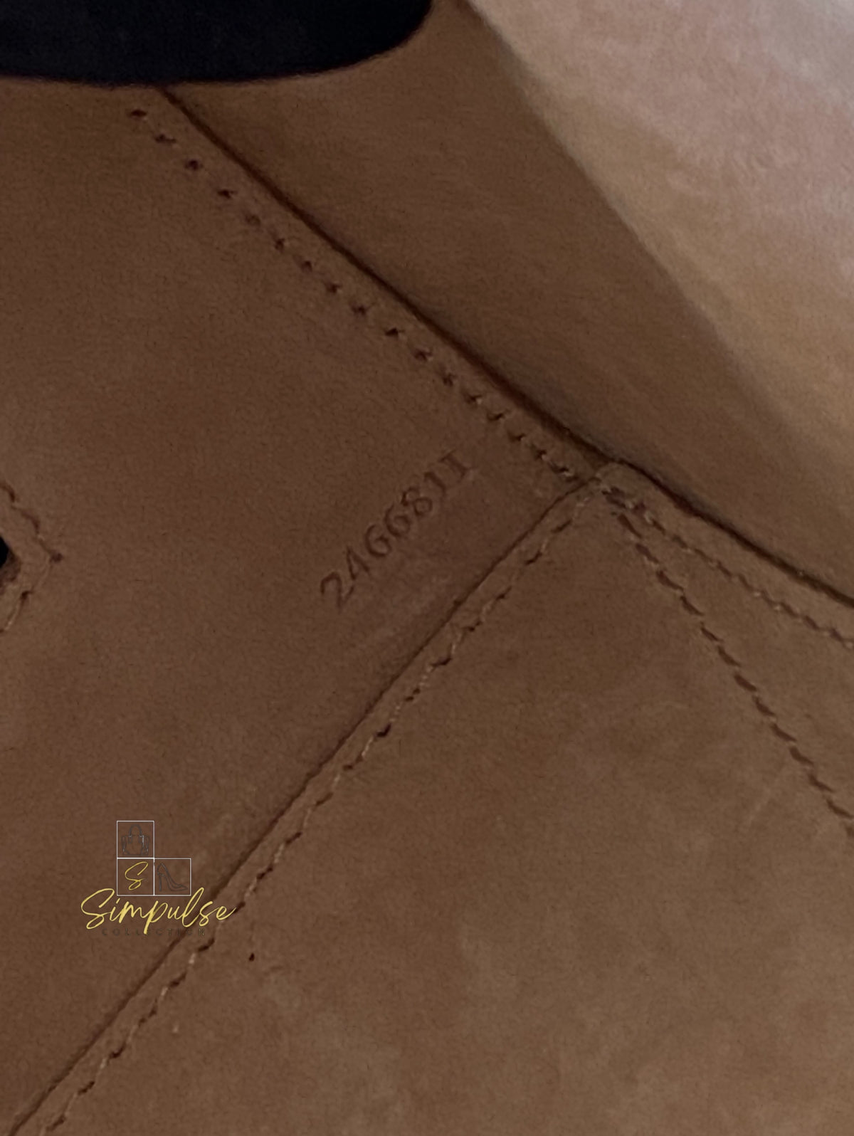 ALAIA LE TECKEL MEDIUM BAG IN GOATSKIN IN BLACK