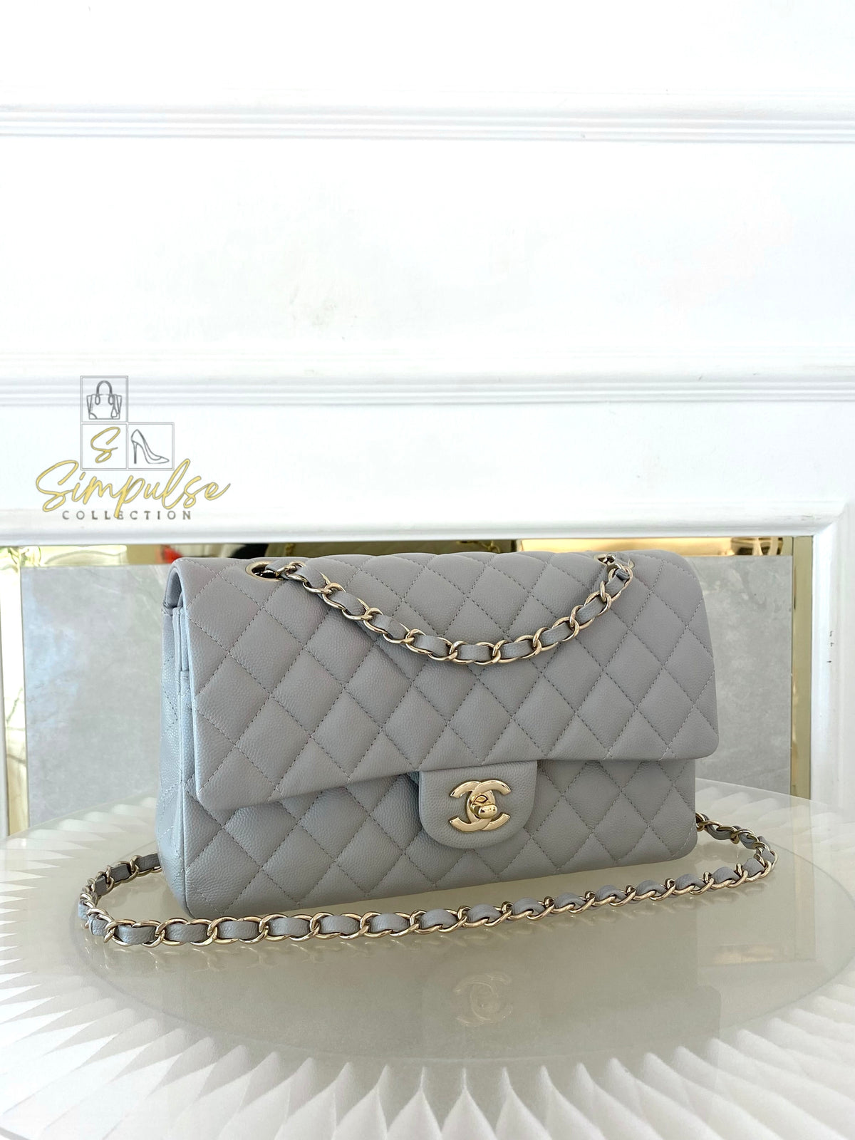 CHANEL CLASSIC MEDIUM DOUBLE FLAP DOVE GRAY