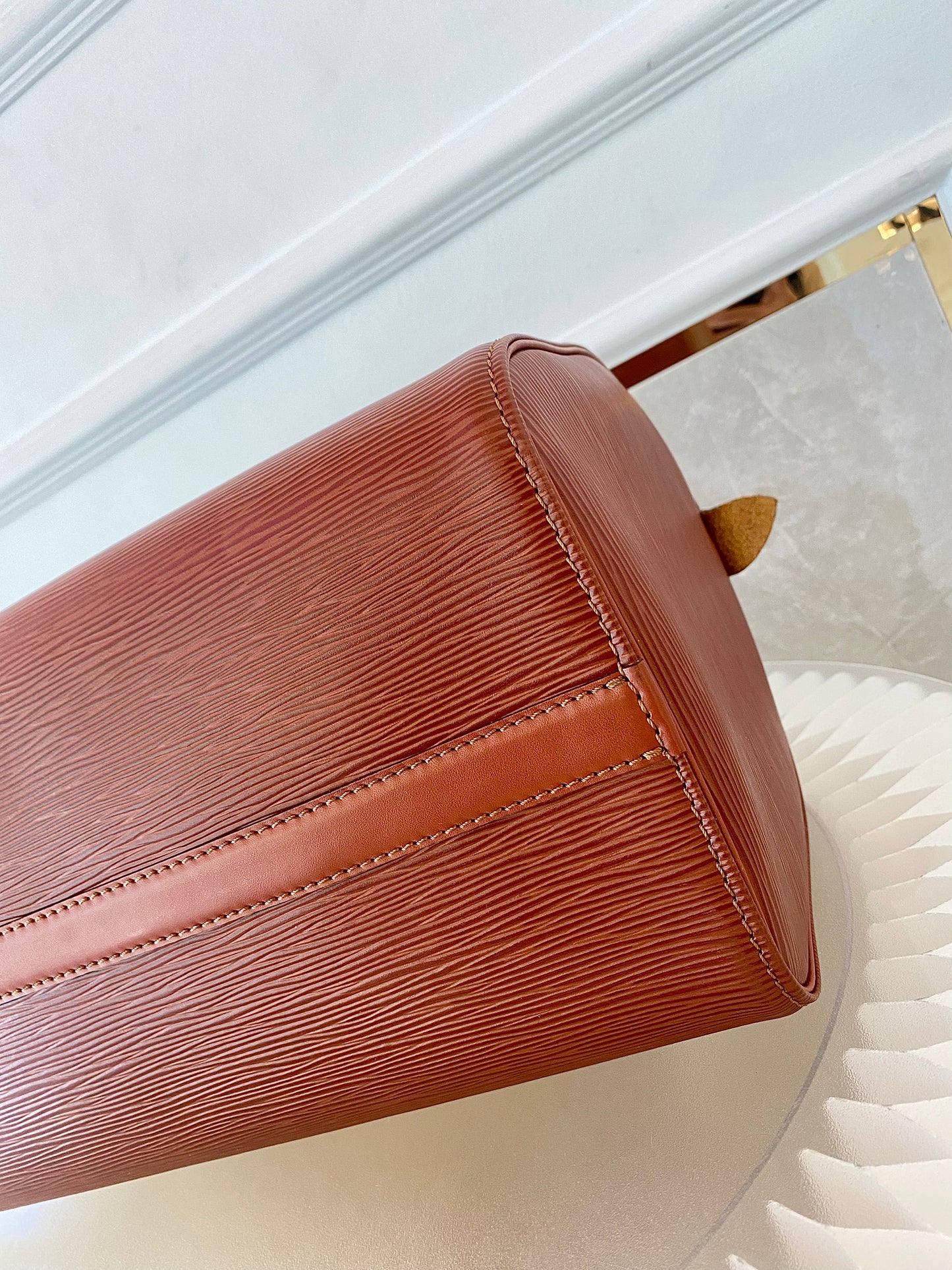 LOUIS VUITTON Speedy 30 in Epi Brown Leather