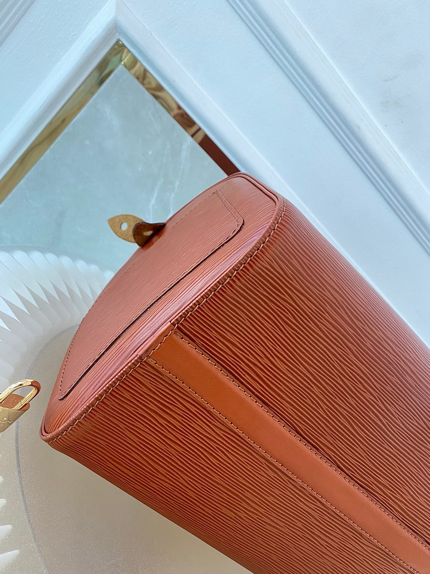 LOUIS VUITTON Speedy 30 in Epi Brown Leather