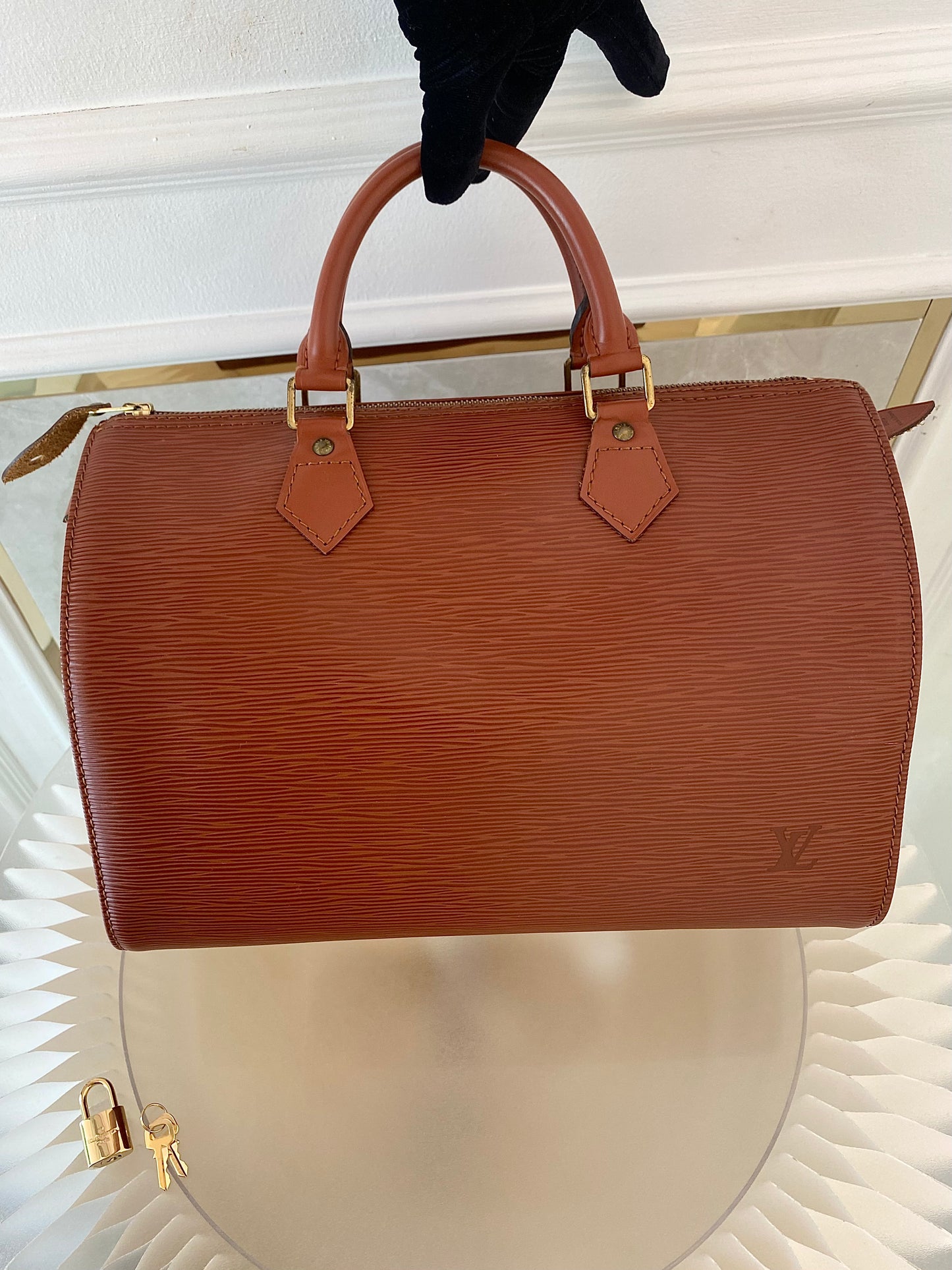 LOUIS VUITTON Speedy 30 in Epi Brown Leather