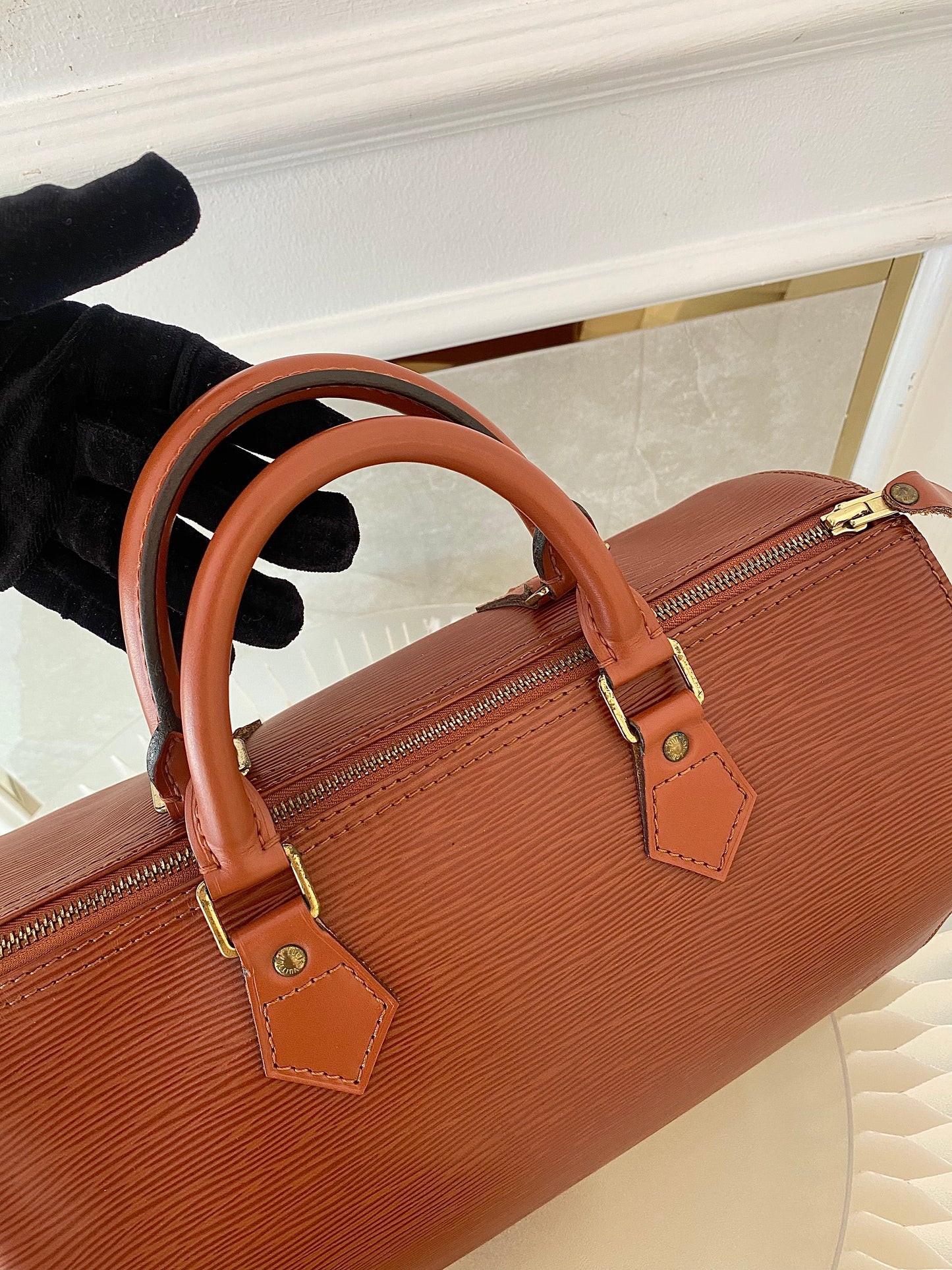 LOUIS VUITTON Speedy 30 in Epi Brown Leather