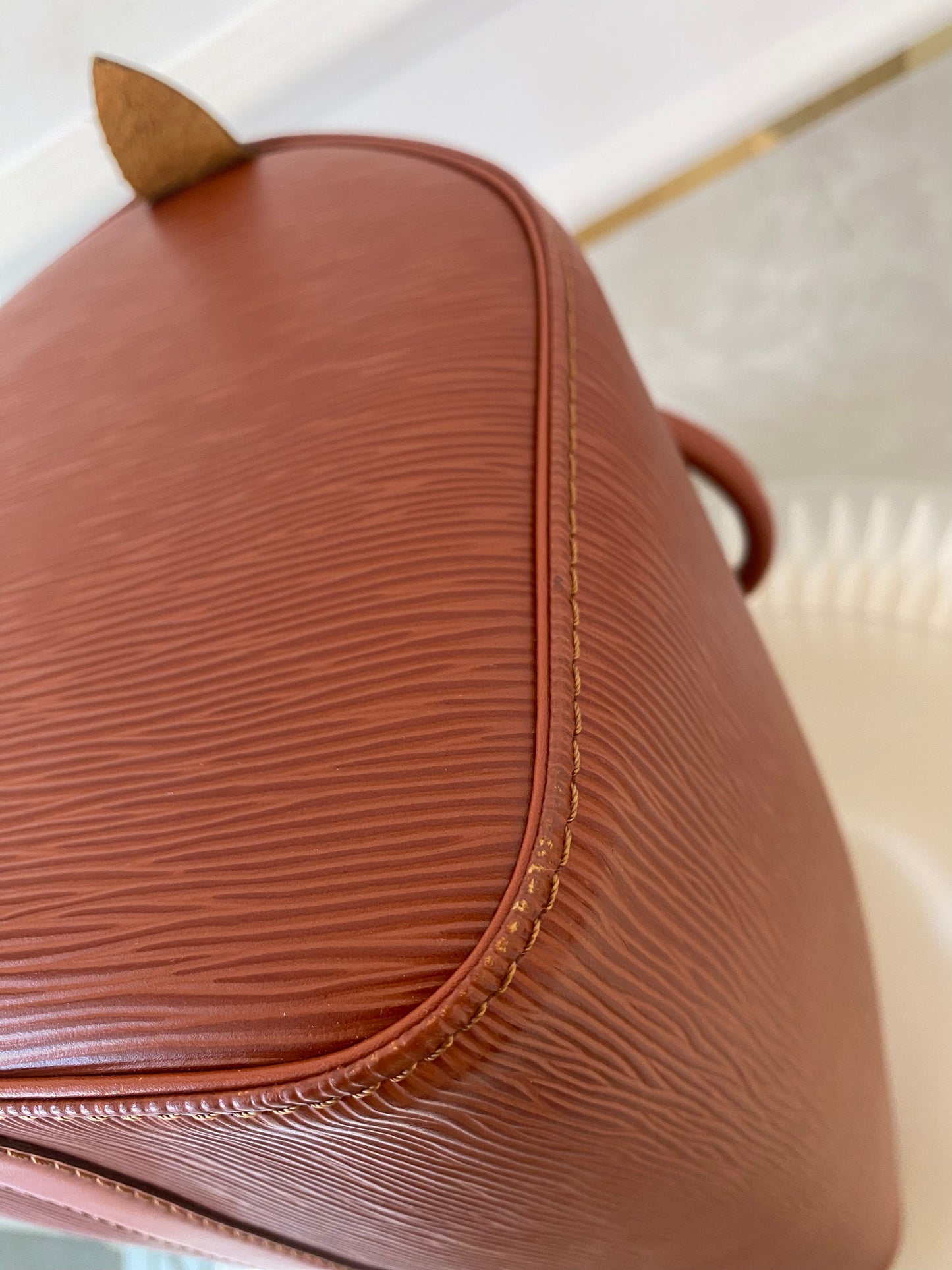 LOUIS VUITTON Speedy 30 in Epi Brown Leather