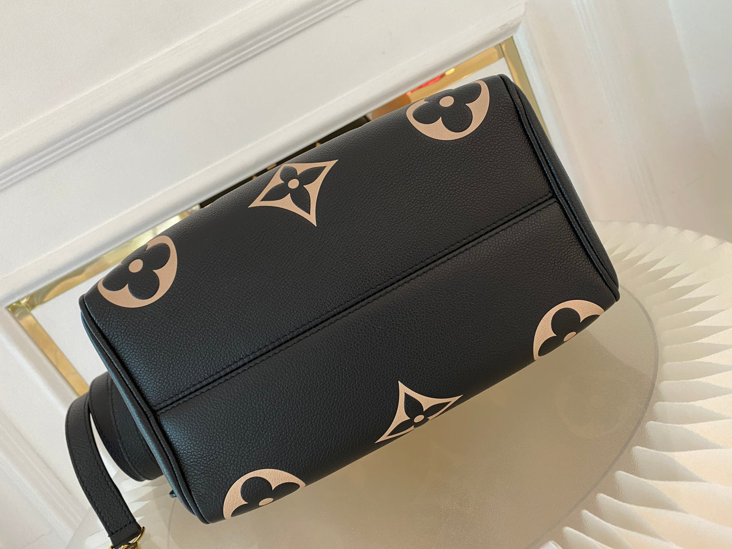 LOUIS VUITTON Speedy Bandouliere 25 Empreinte Leather Black