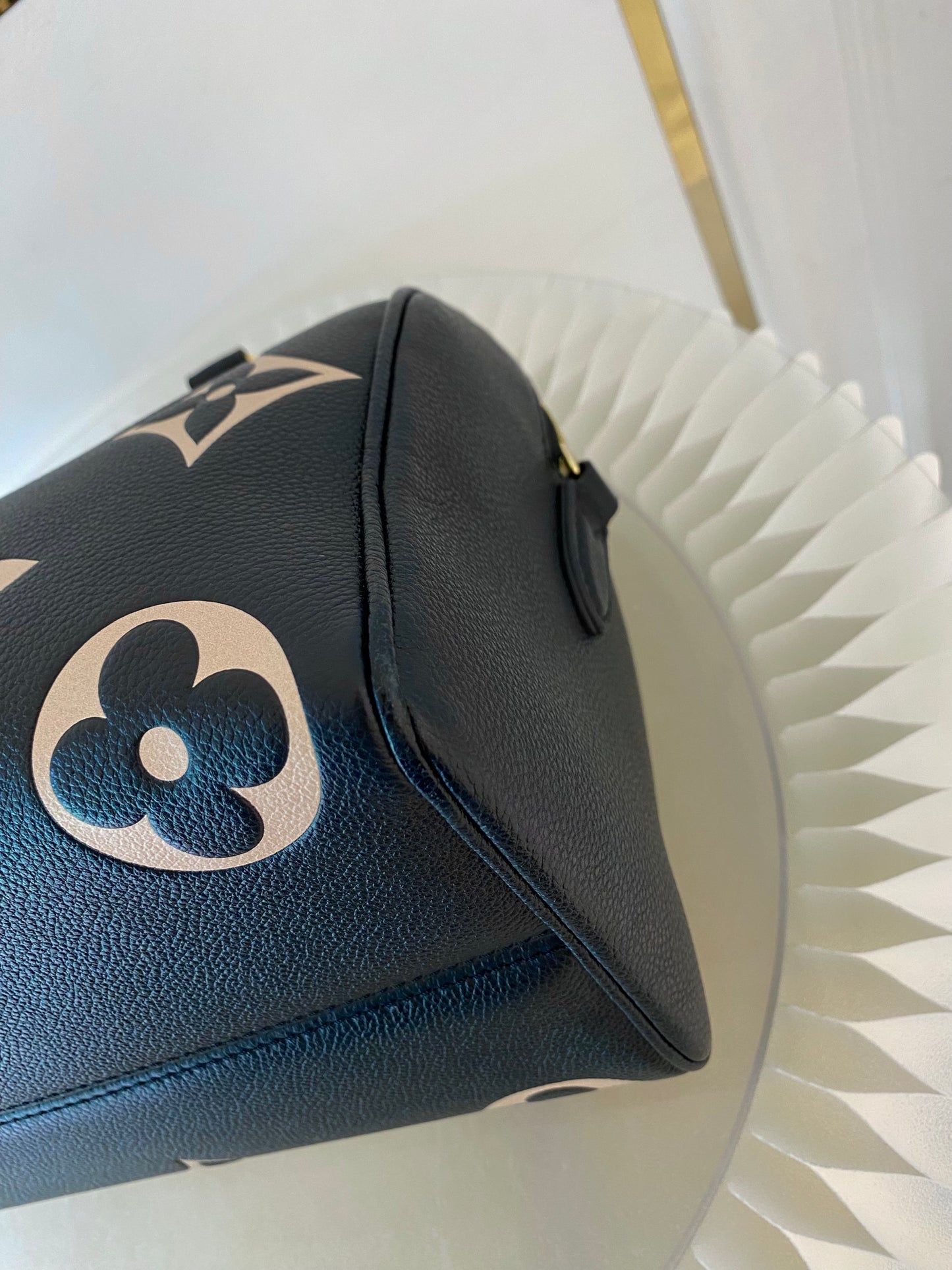 LOUIS VUITTON Speedy Bandouliere 25 Empreinte Leather Black