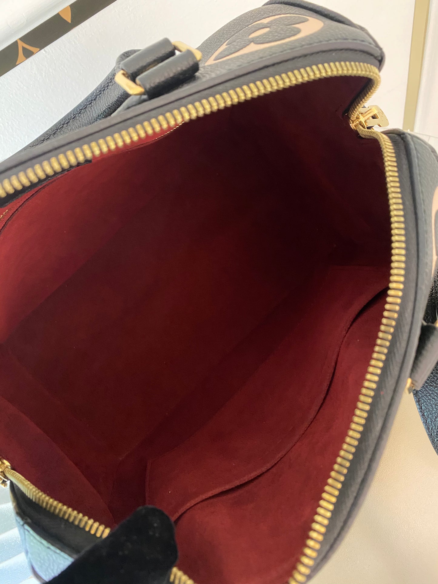 LOUIS VUITTON Speedy Bandouliere 25 Empreinte Leather Black