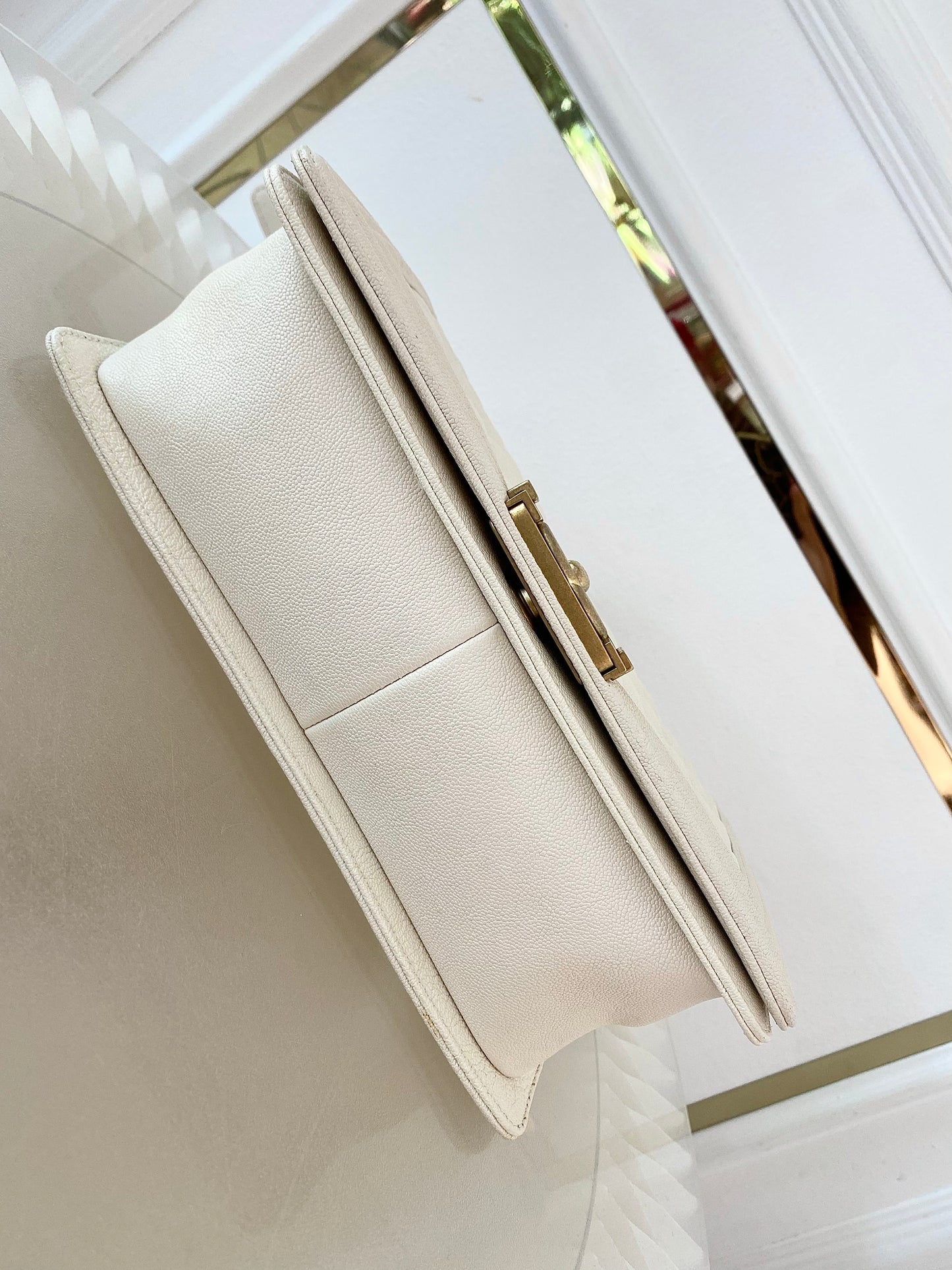 CHANEL Leboy Caviar Old Medium White GHW