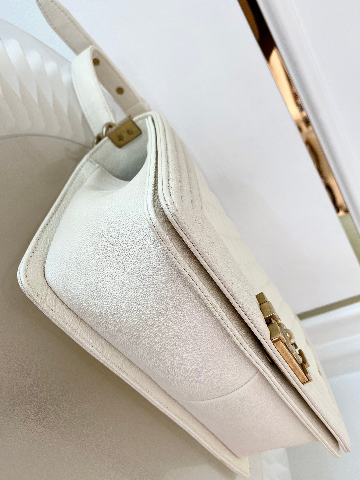 CHANEL Leboy Caviar Old Medium White GHW