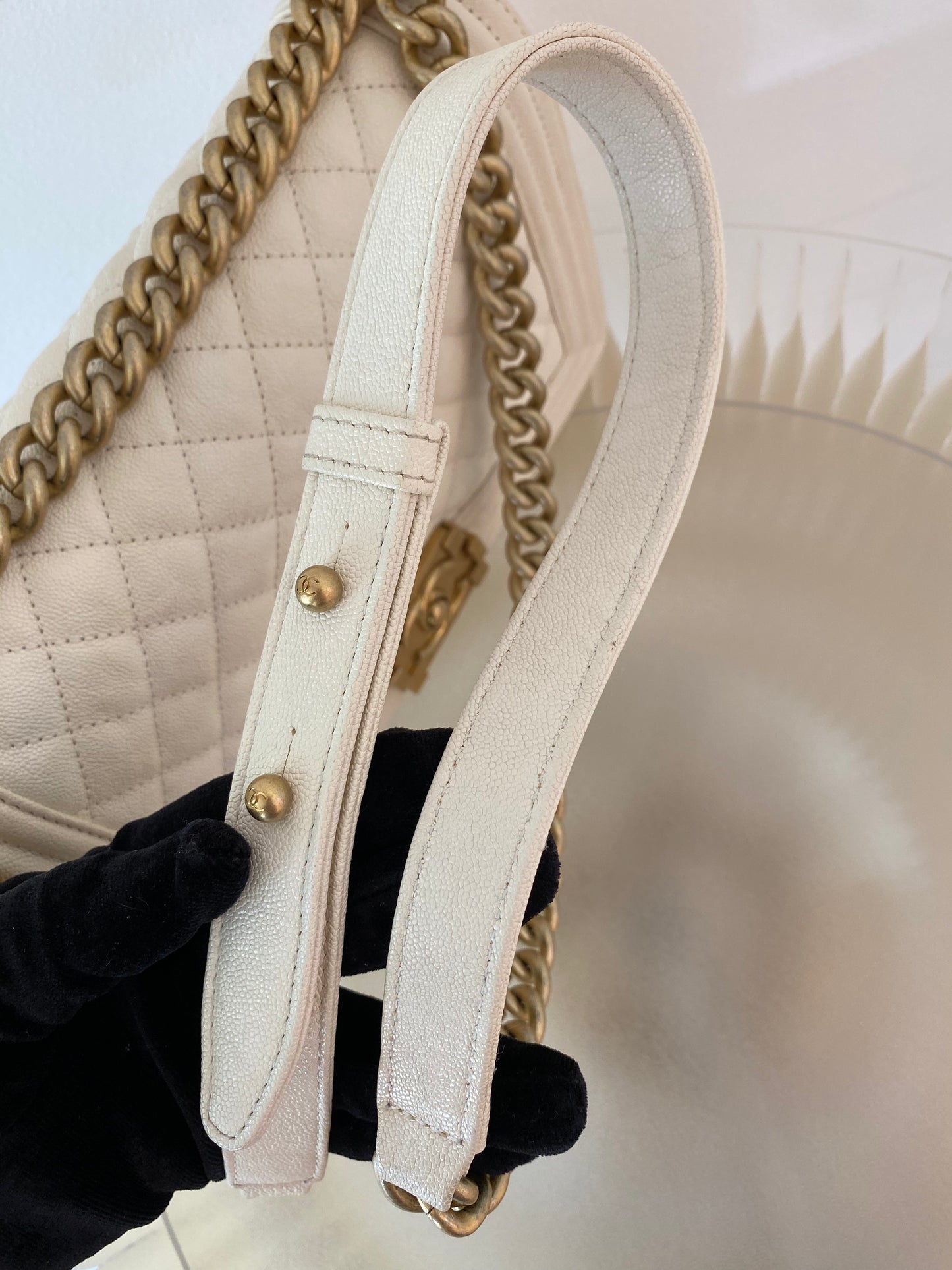 CHANEL Leboy Caviar Old Medium White GHW