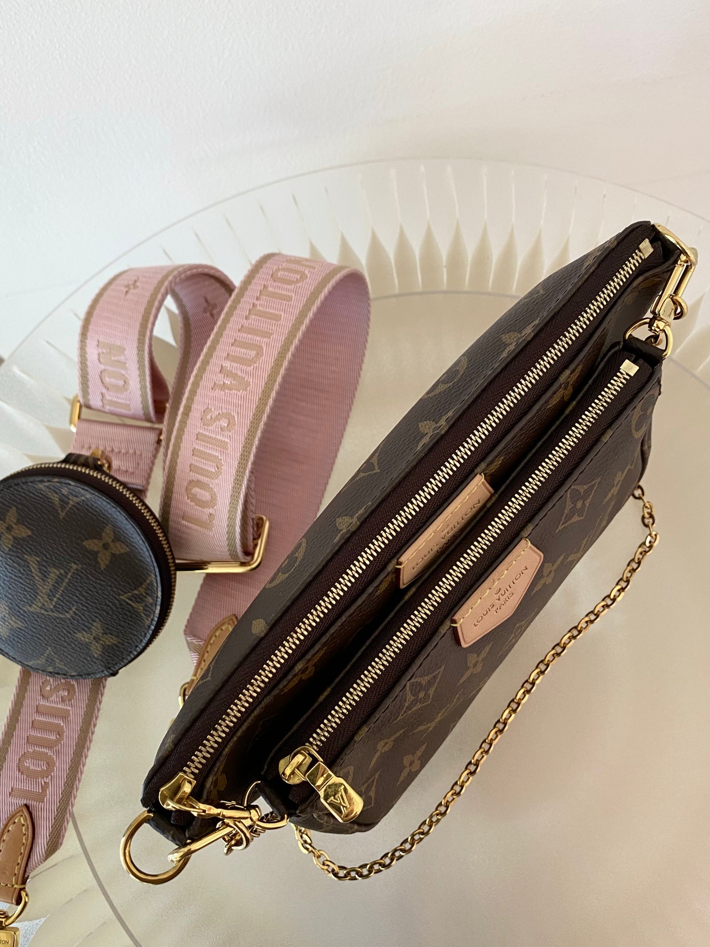 LOUIS VUITTON Multi Pochette Monogram Pink Strap