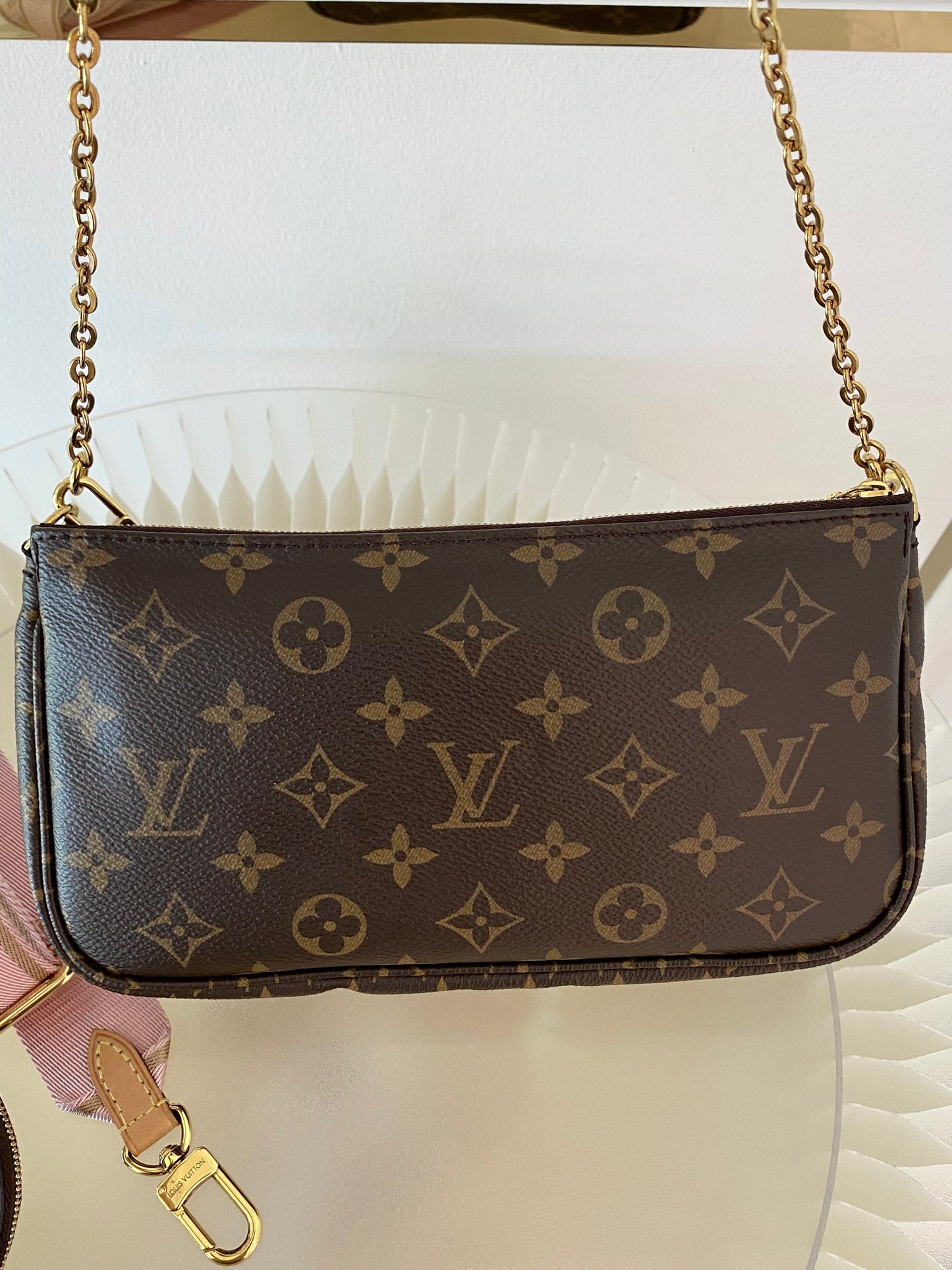 LOUIS VUITTON Multi Pochette Monogram Pink Strap