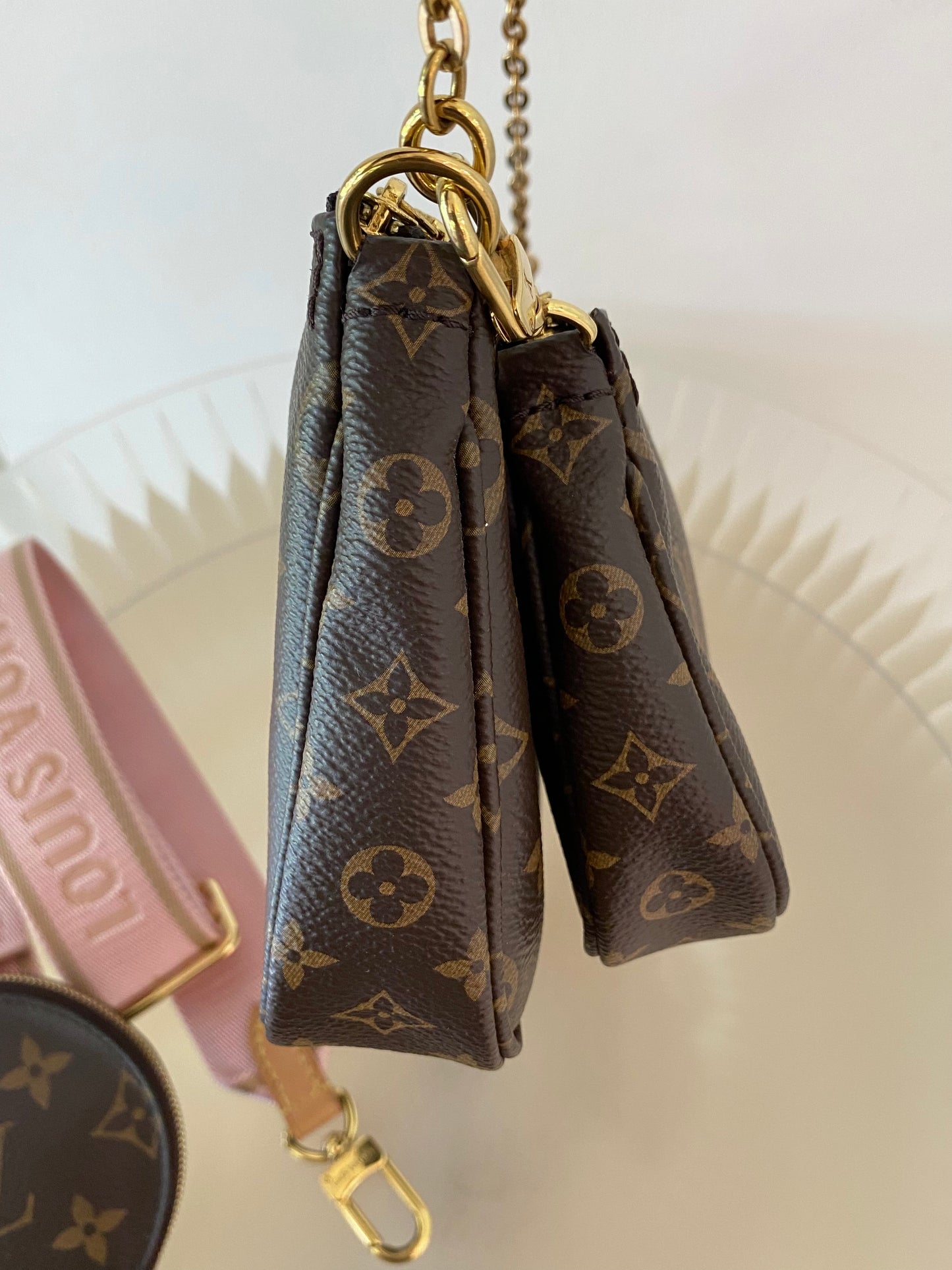 LOUIS VUITTON Multi Pochette Monogram Pink Strap