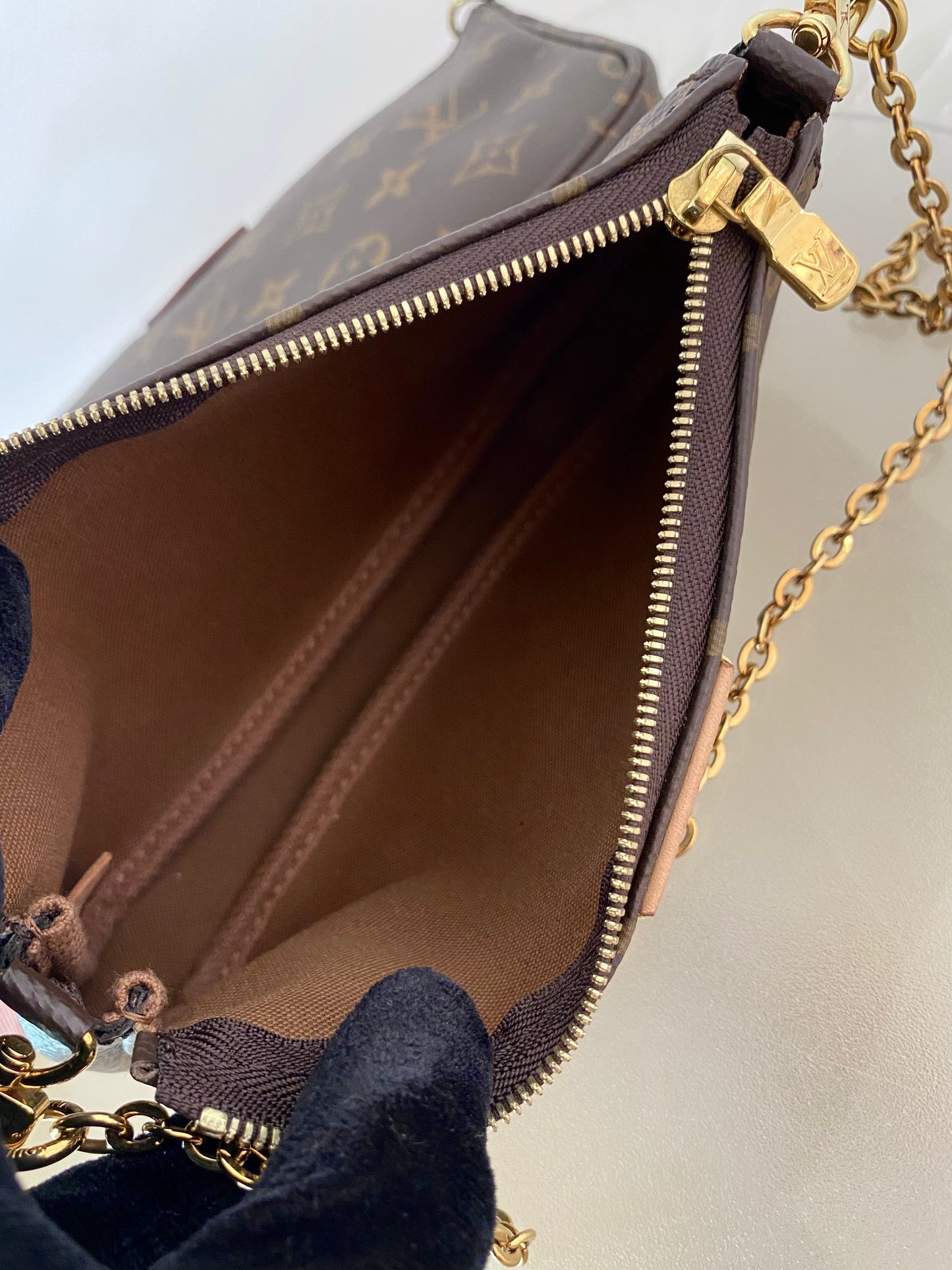 LOUIS VUITTON Multi Pochette Monogram Pink Strap