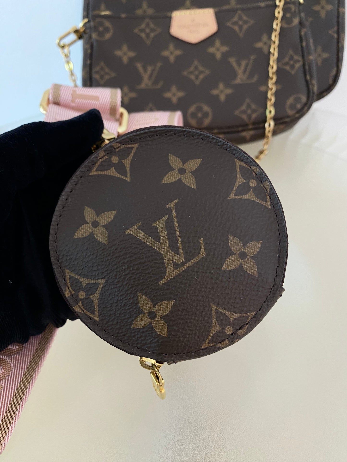 LOUIS VUITTON Multi Pochette Monogram Pink Strap