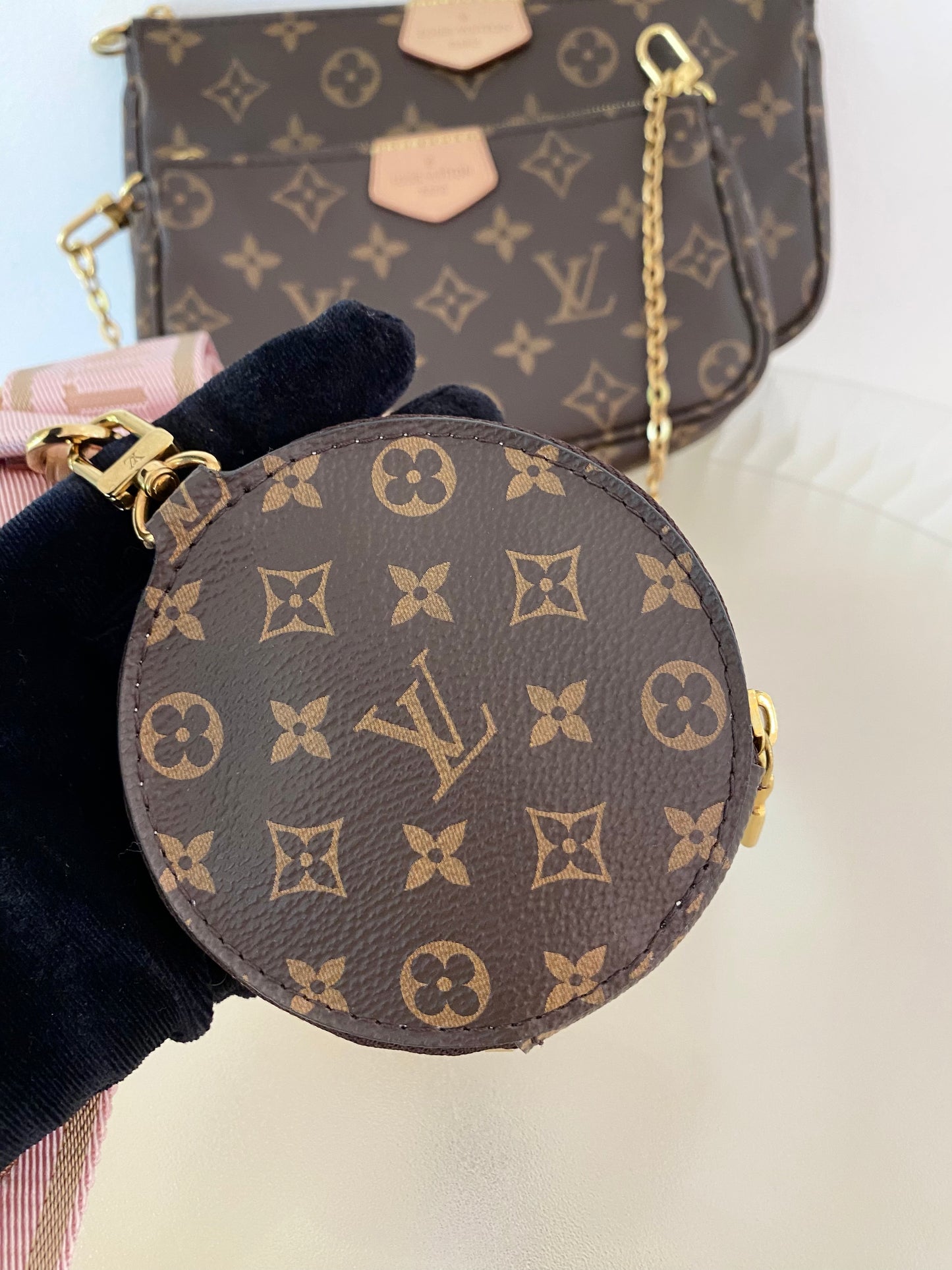 LOUIS VUITTON Multi Pochette Monogram Pink Strap