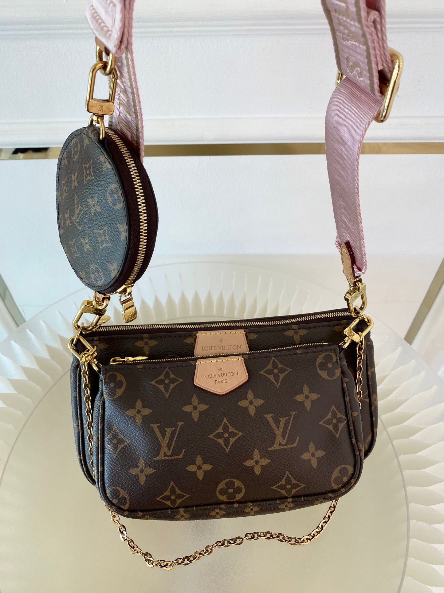 LOUIS VUITTON Multi Pochette Monogram Pink Strap