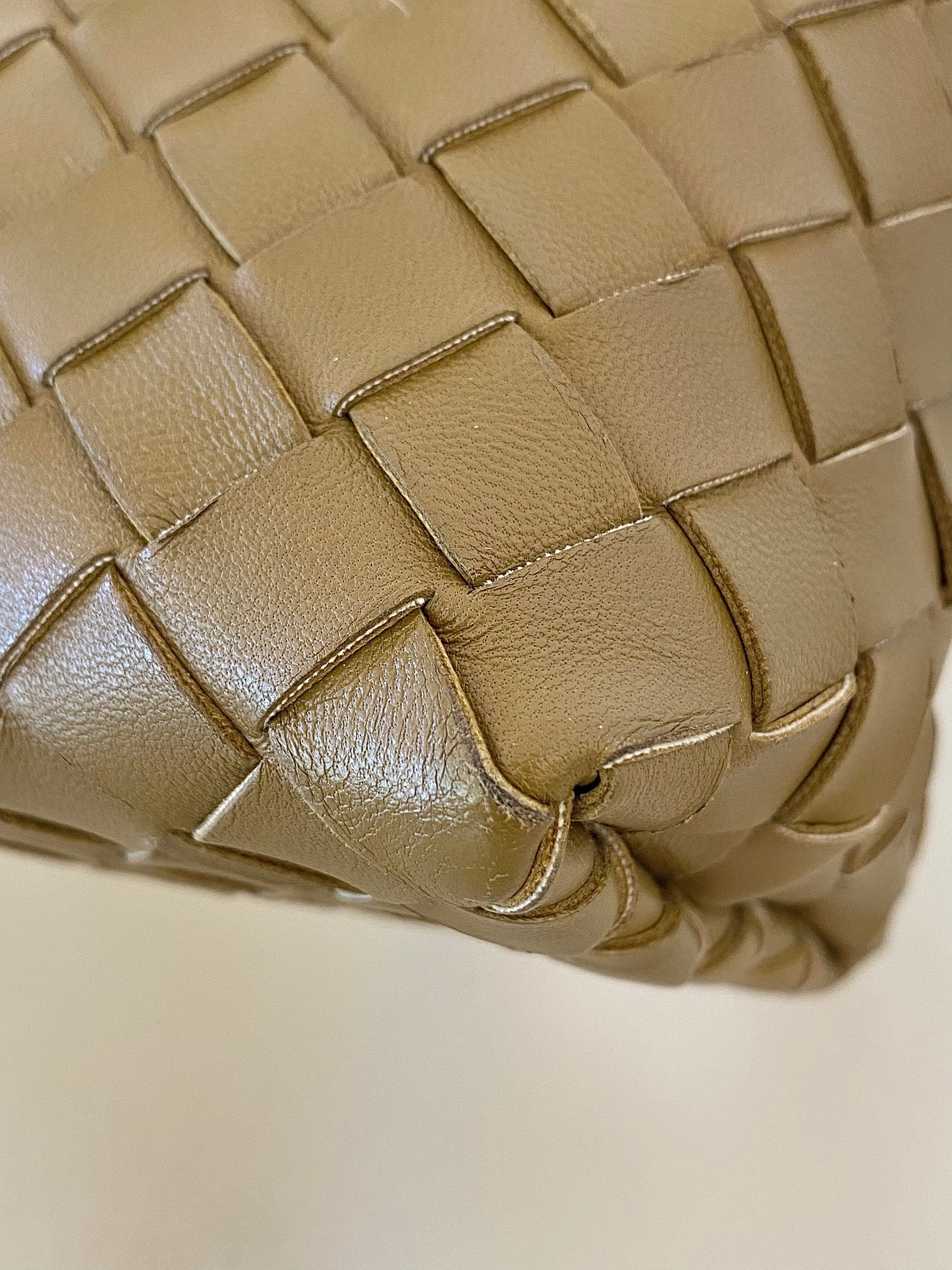 Bottega Veneta Small Andiamo Bag in a  Travertine Woven Leather