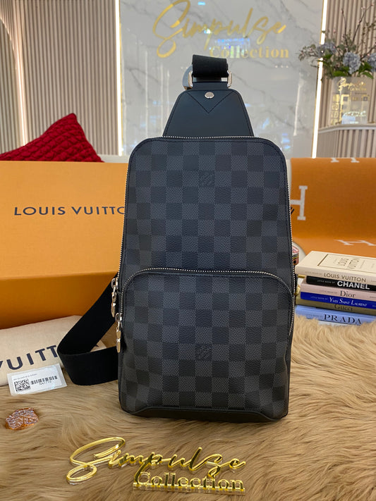 L V Damier Graphite Avenue