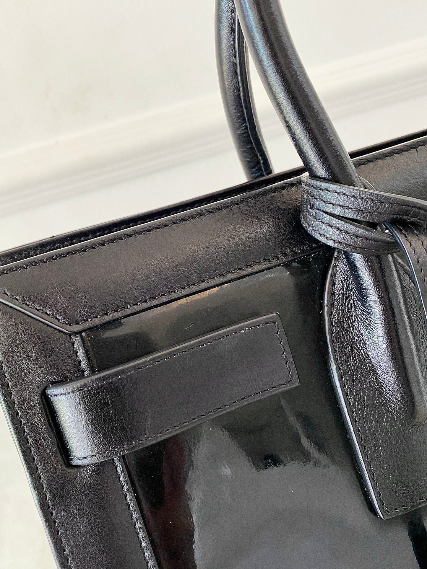 YVES SAINT LAURENT Black Patent Leather Sac De Jour