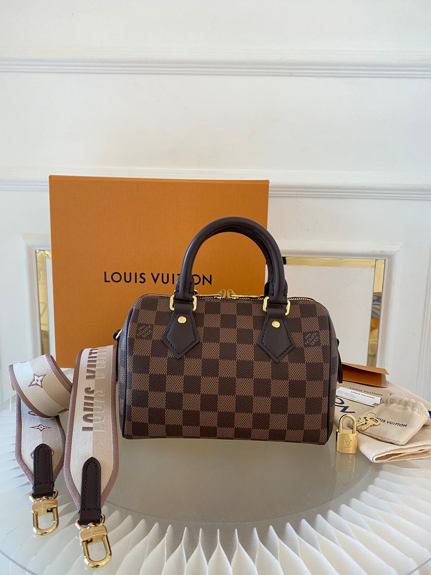 LOUIS VUITTON Speedy Bandoulière 20 DE