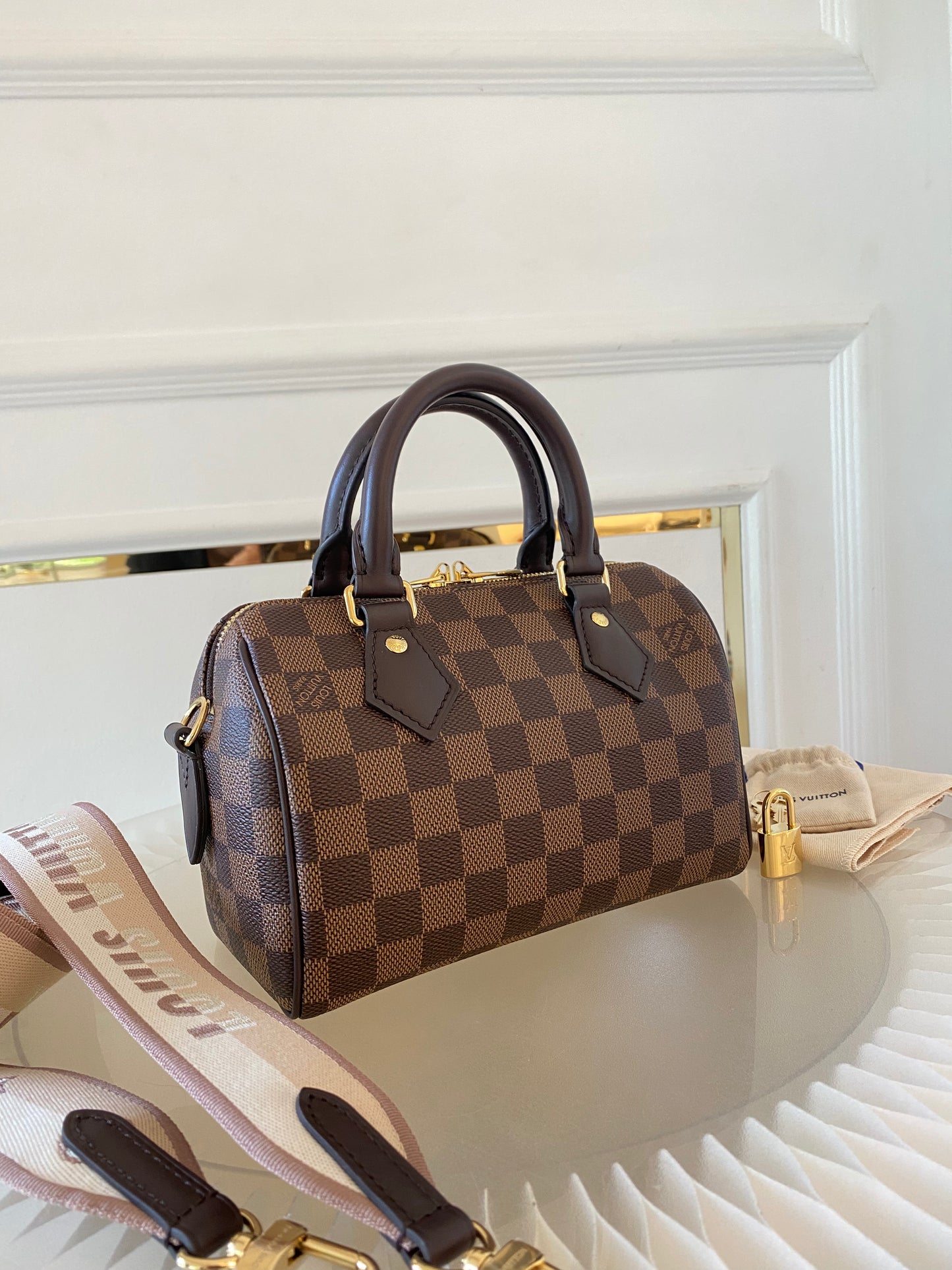 LOUIS VUITTON Speedy Bandoulière 20 DE