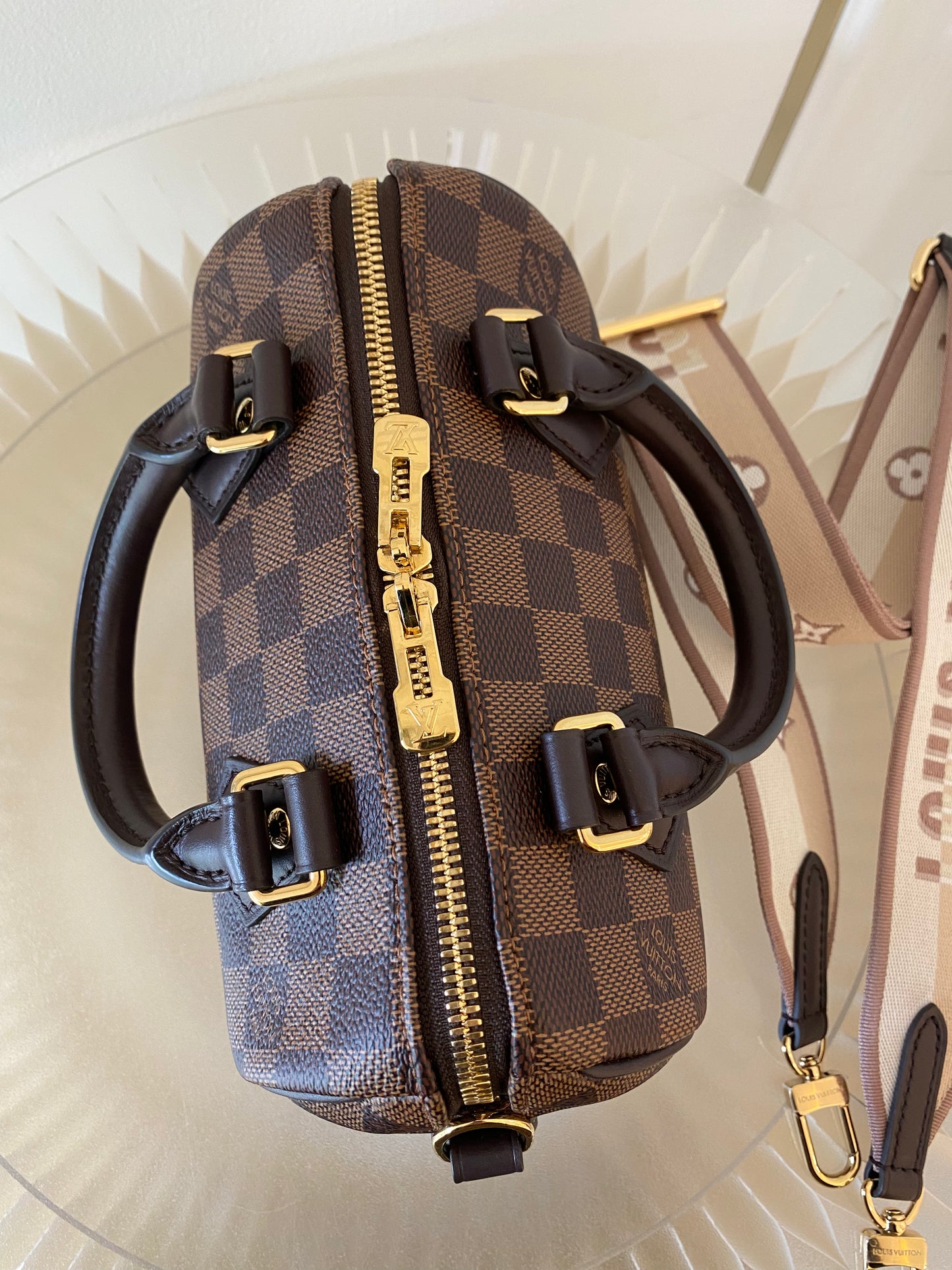 LOUIS VUITTON Speedy Bandoulière 20 DE