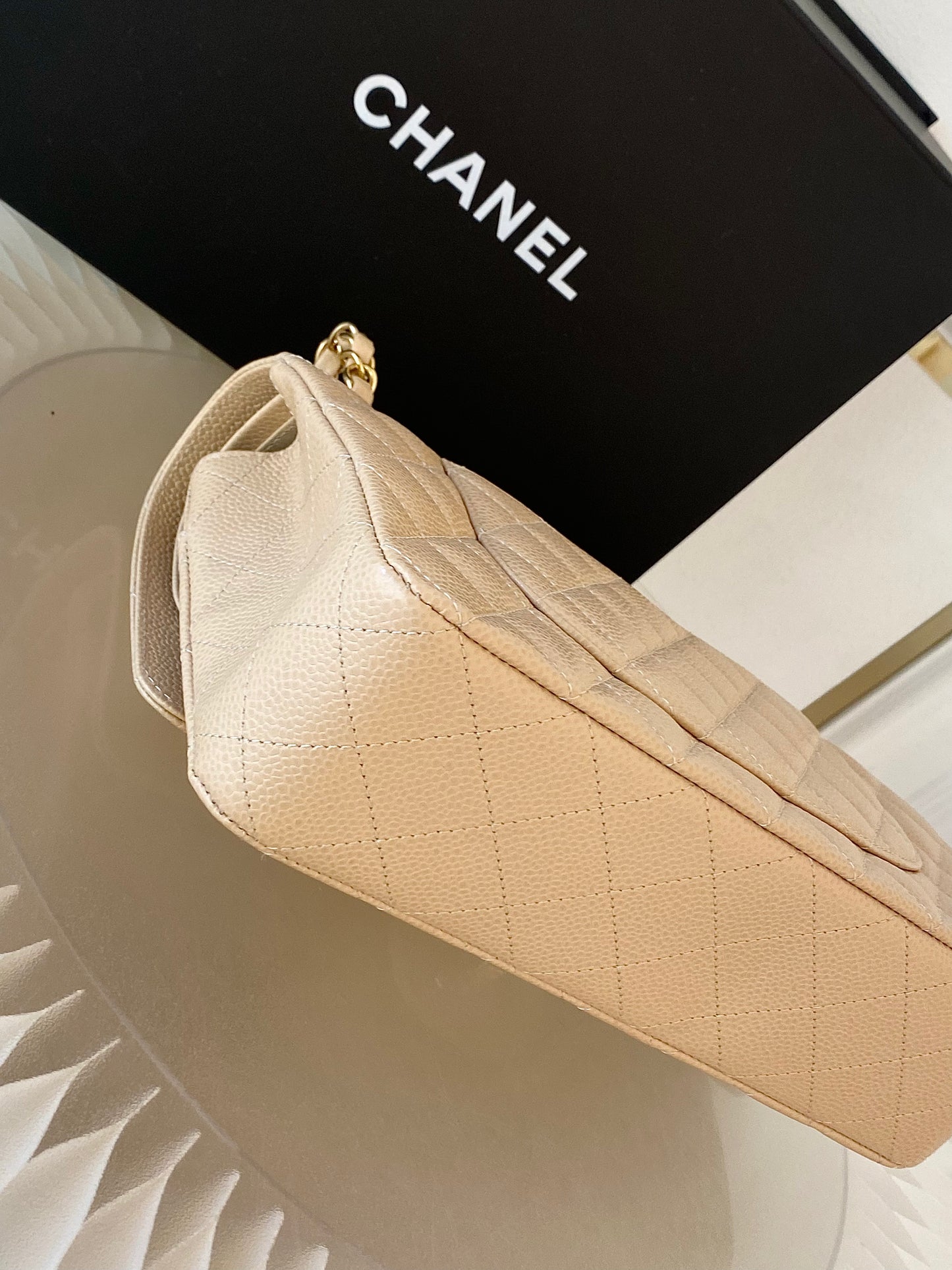 CHANELMedium Classic Double Flap Beige GHW