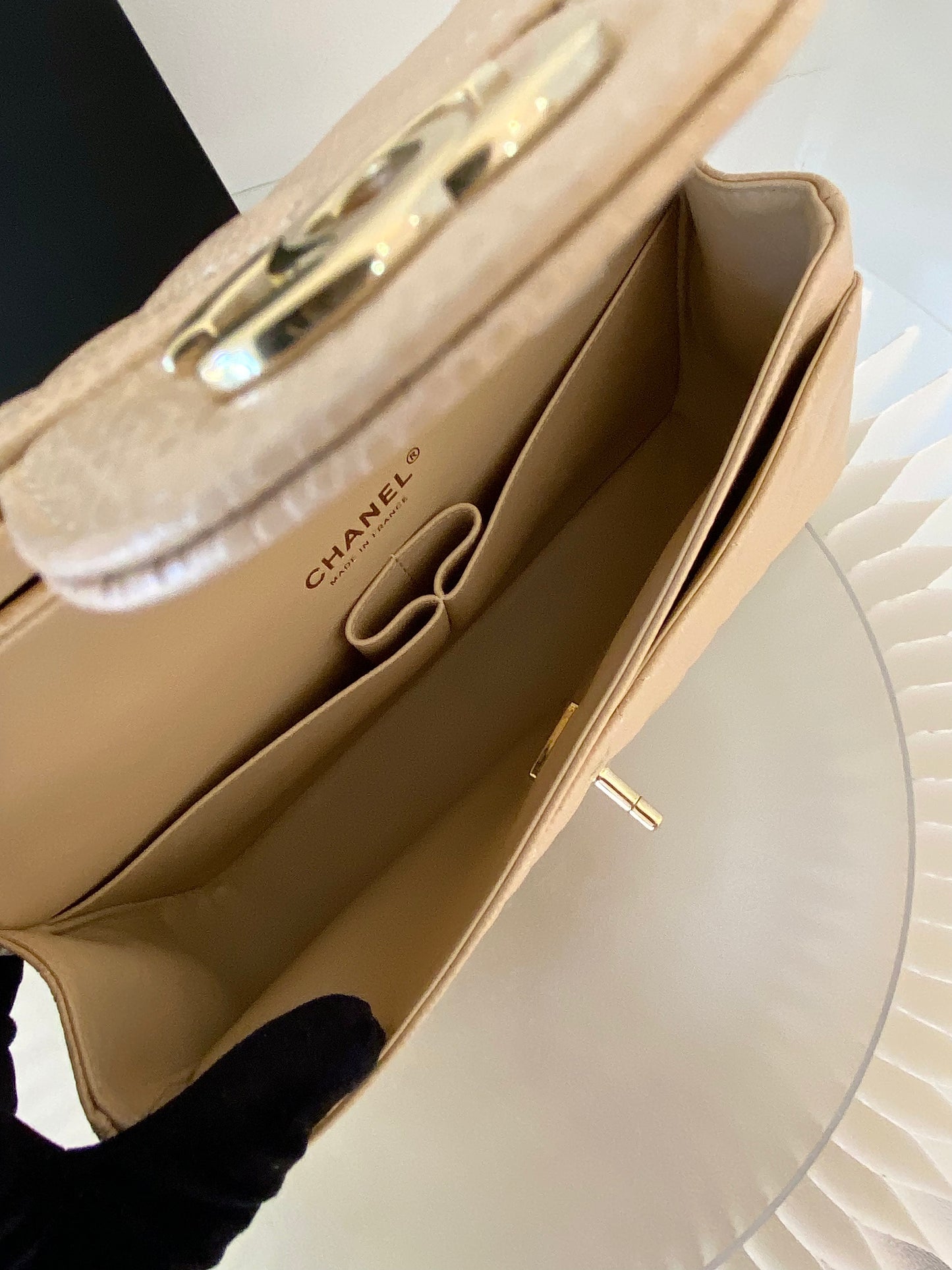 CHANELMedium Classic Double Flap Beige GHW