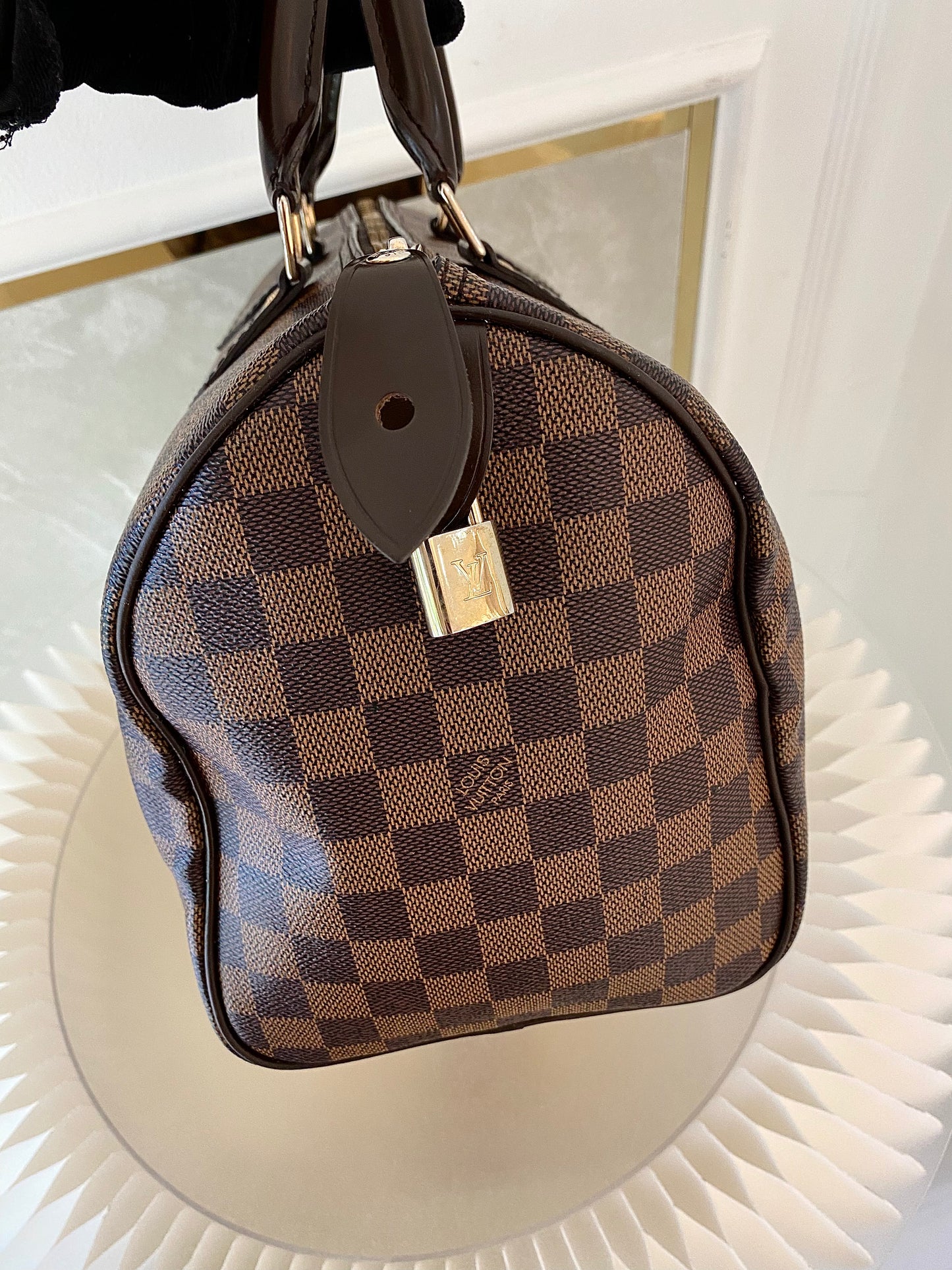 LOUIS VUITTON Speedy 30 in Damier Ebene